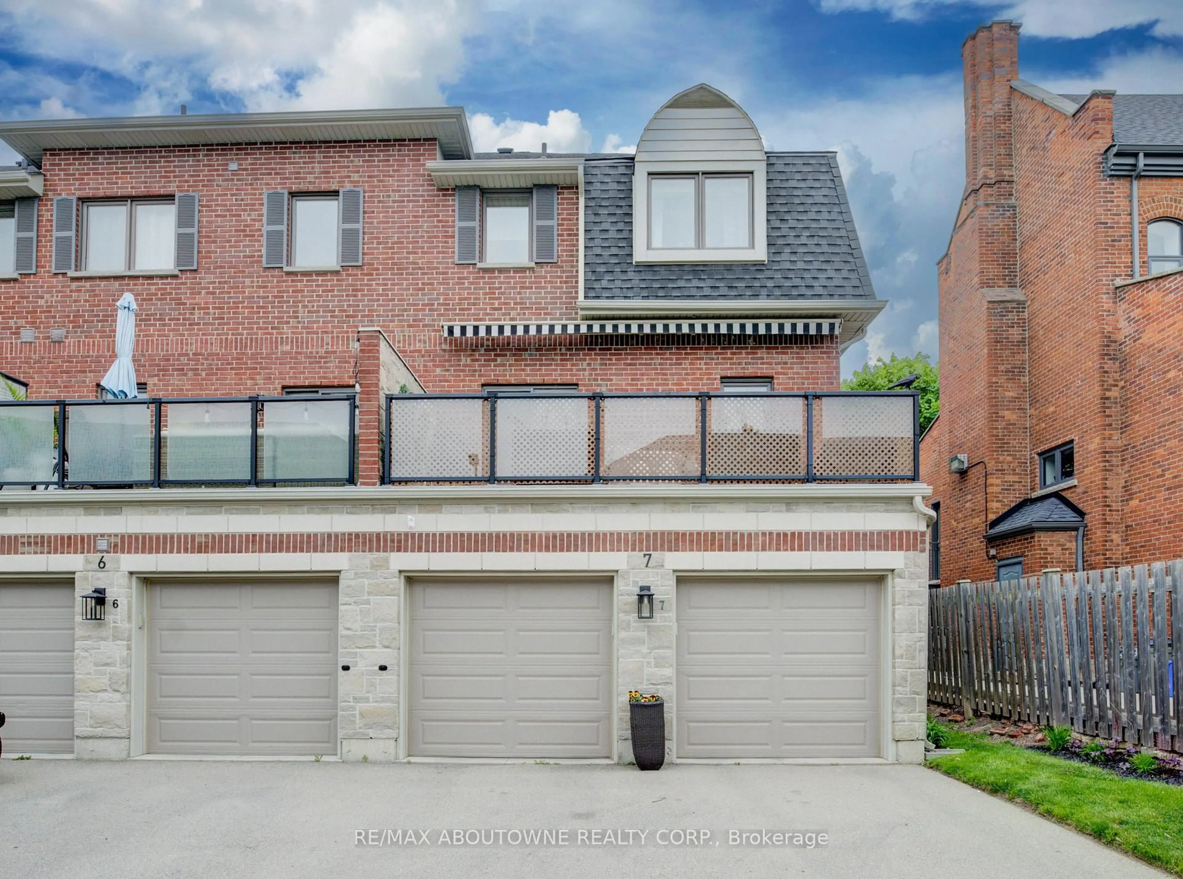 Home with brick exterior material, street for 44 Flamboro St #7, Hamilton Ontario L0R 2H0