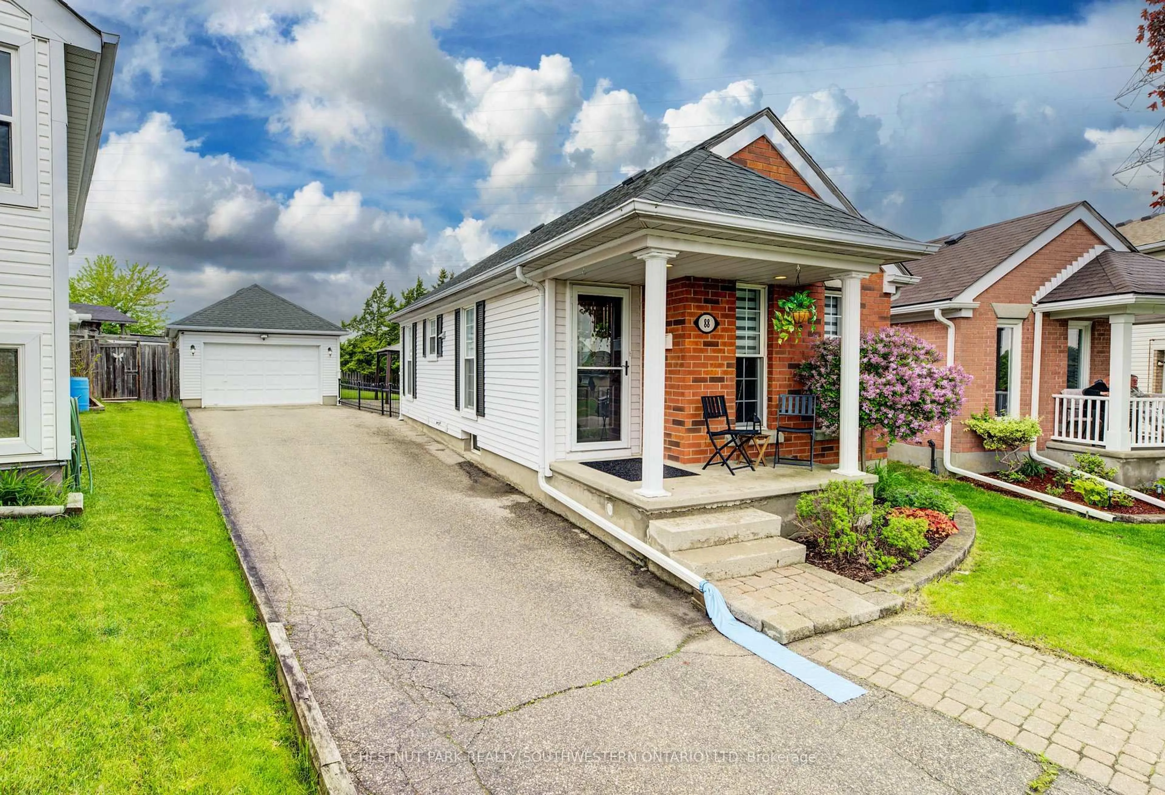 Unknown for 88 Milfoil Cres, Kitchener Ontario N2E 3L3