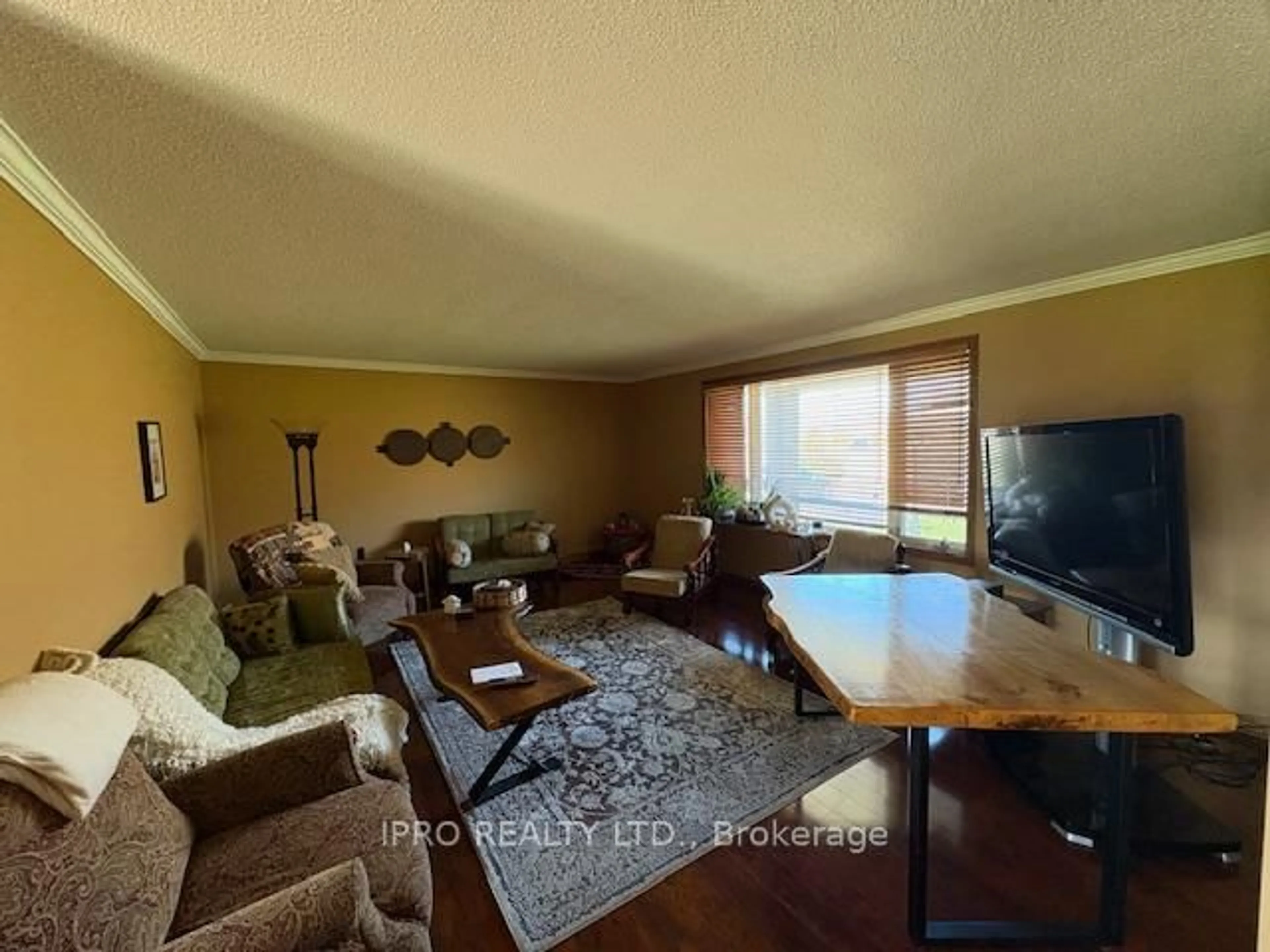 Living room with furniture, unknown for 40298 Youngs Rd, Wainfleet Ontario L0S 1V0