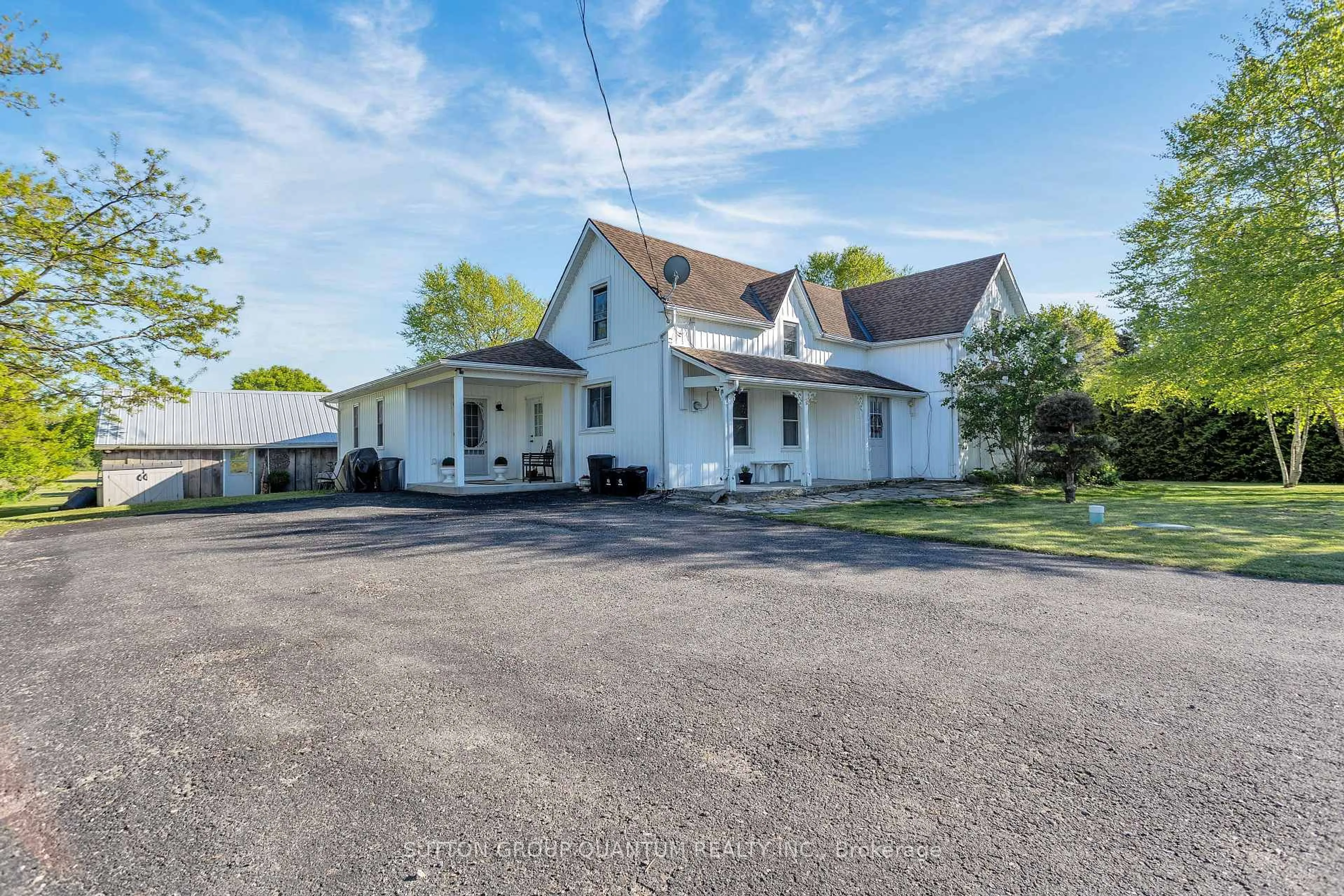 A pic from outside/outdoor area/front of a property/back of a property/a pic from drone, unknown for 442 First Concession Rd, Norfolk Ontario N0E 1M0