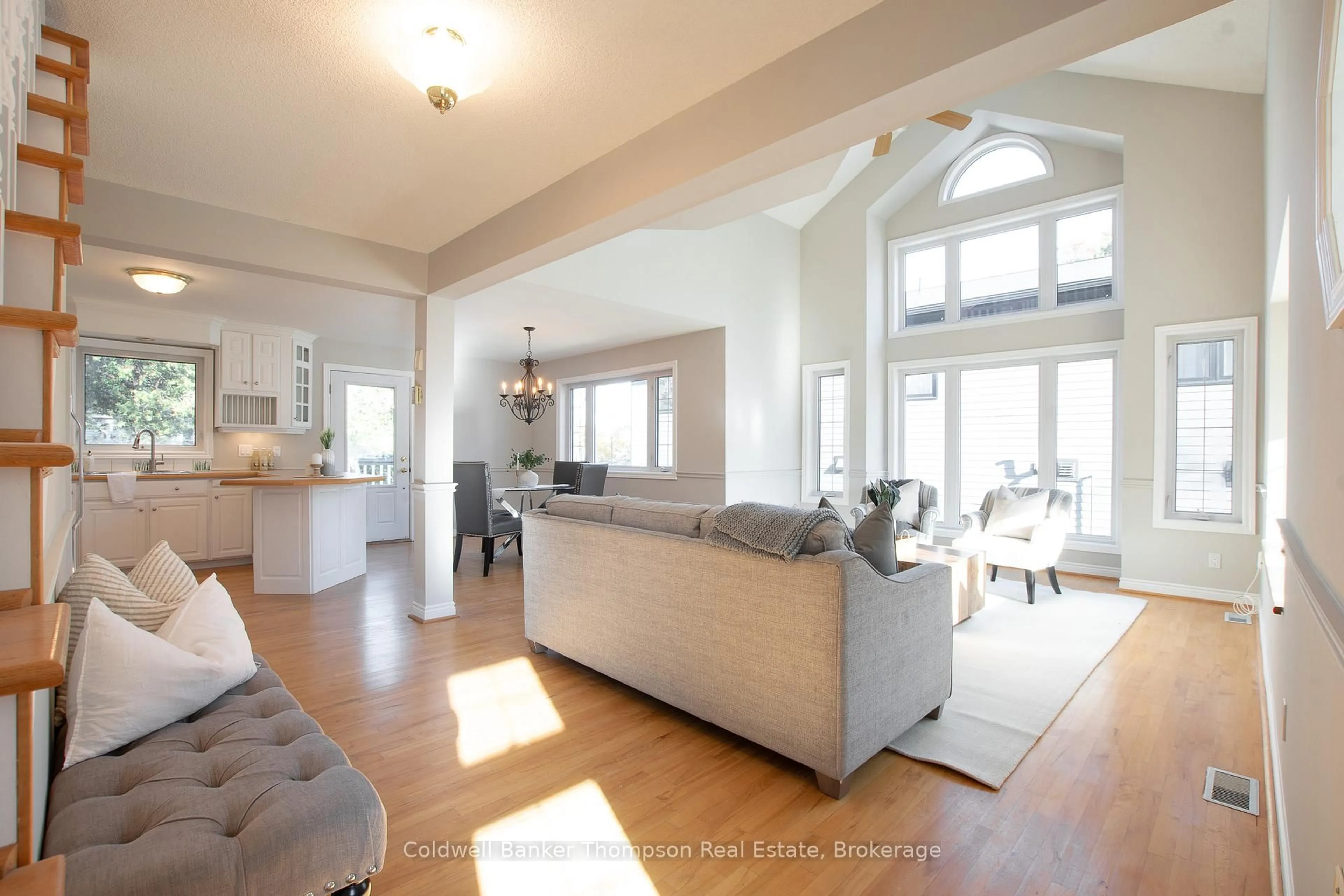 Open concept kitchen, unknown for 30 Church St, Huntsville Ontario P1H 1G8