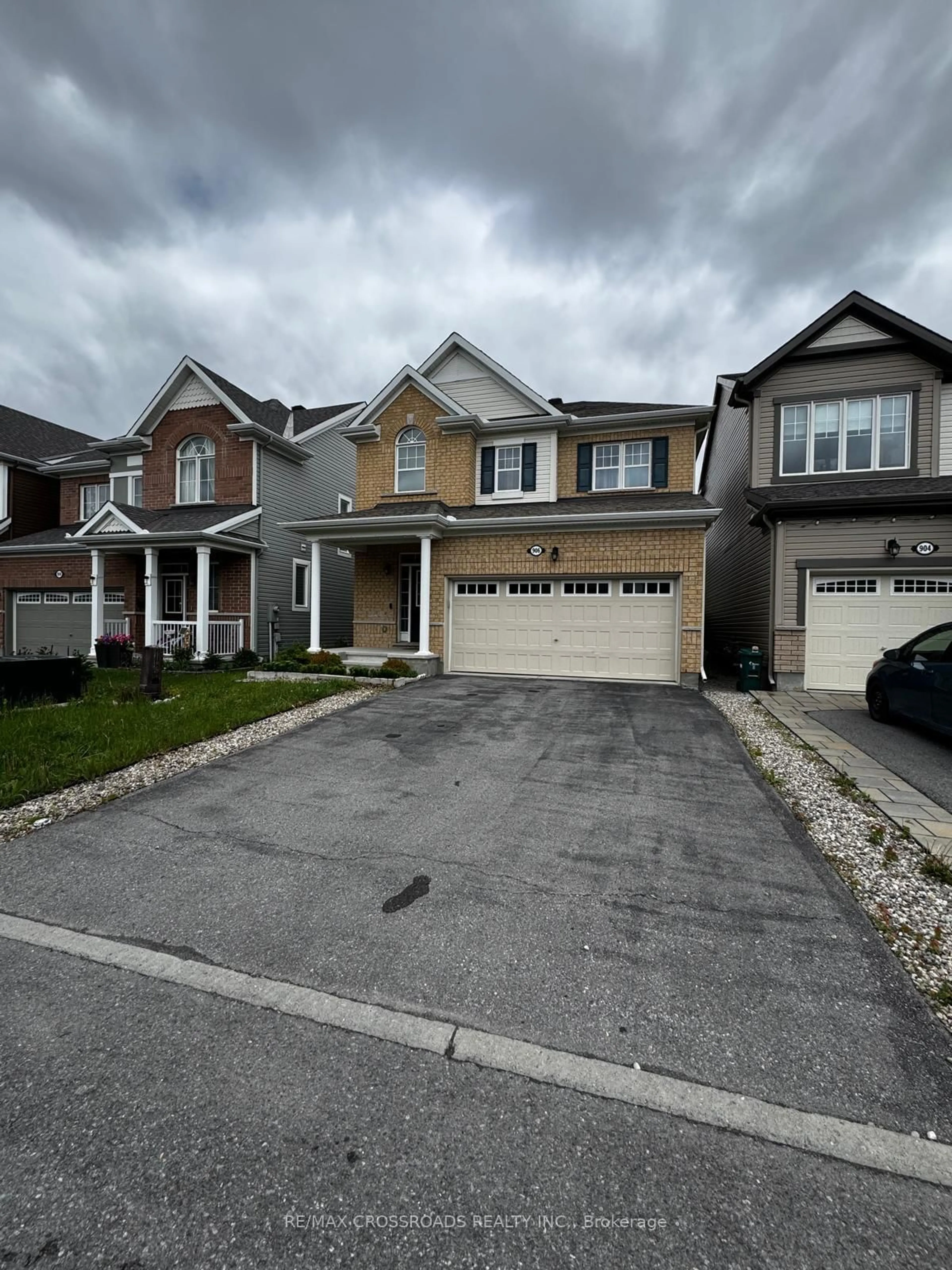 Unknown for 906 Whimbrel Way, Ottawa Ontario K2J 6C5