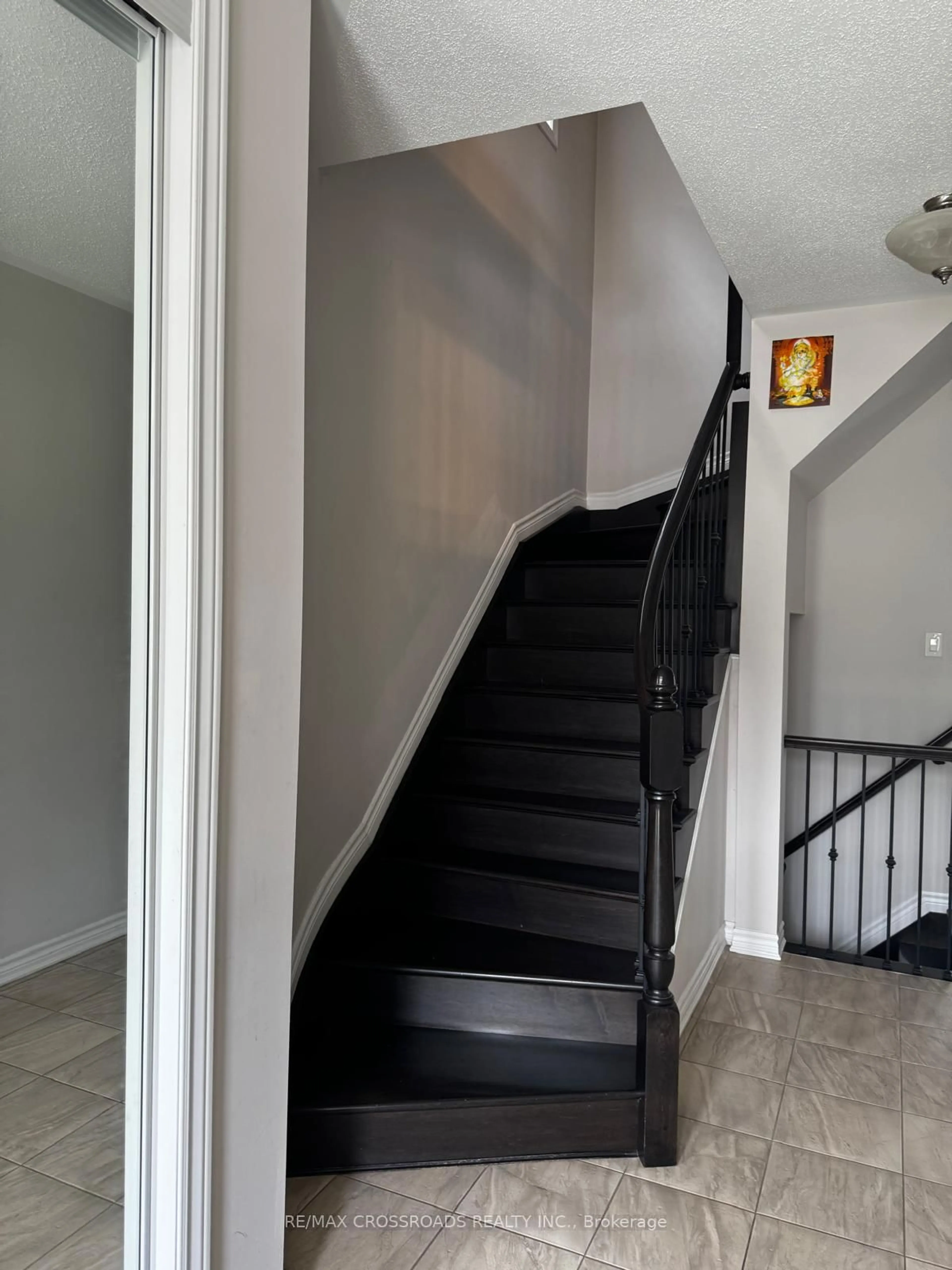 Stairs for 906 Whimbrel Way, Ottawa Ontario K2J 6C5