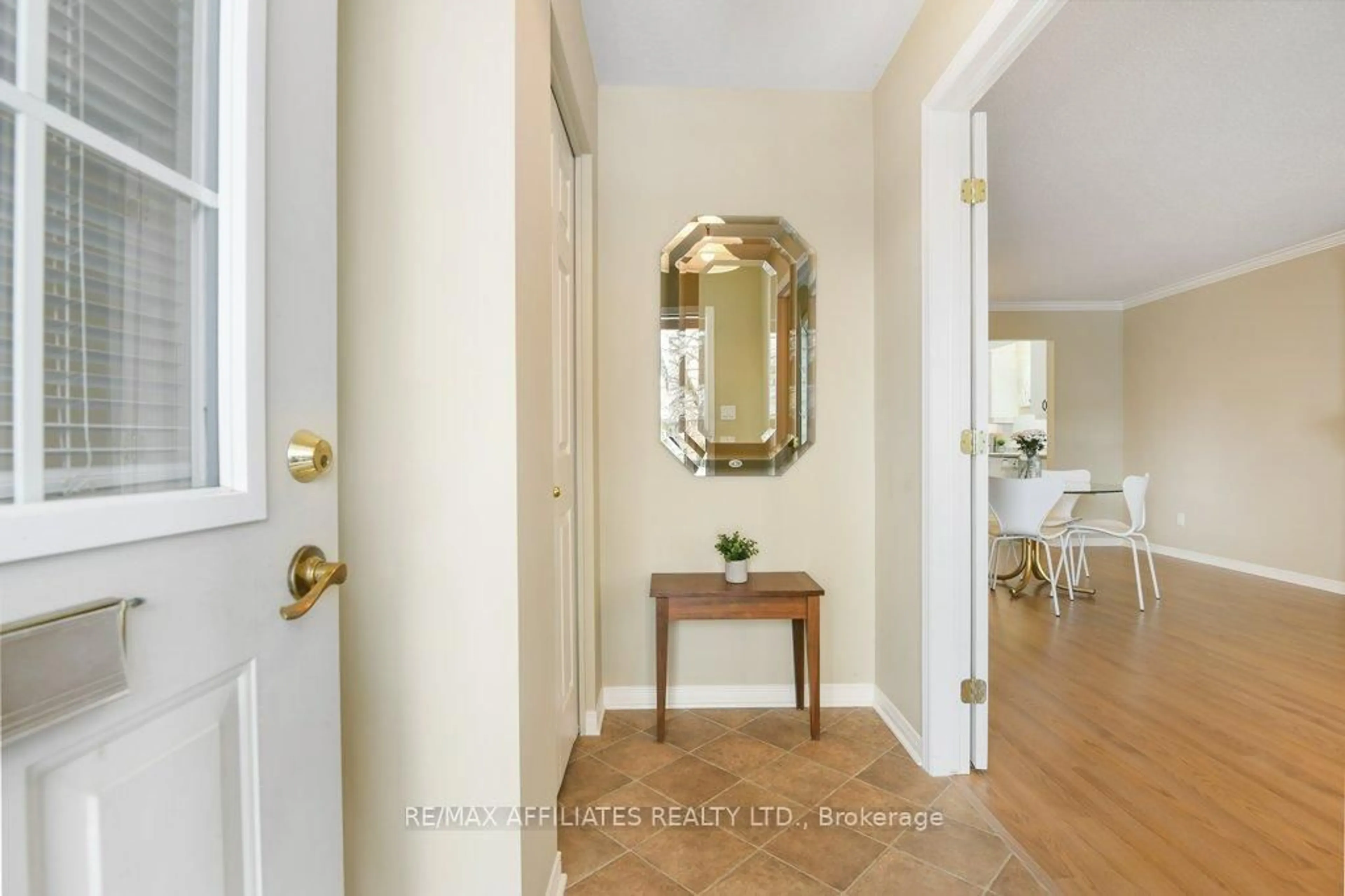 Indoor entryway for 414 Flora St, Carleton Place Ontario K7C 3M9