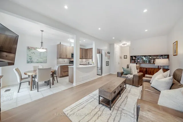Additional property image - 16 OLIVIA Pl