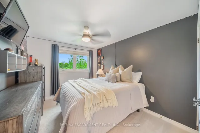 Additional property image - 16 OLIVIA Pl