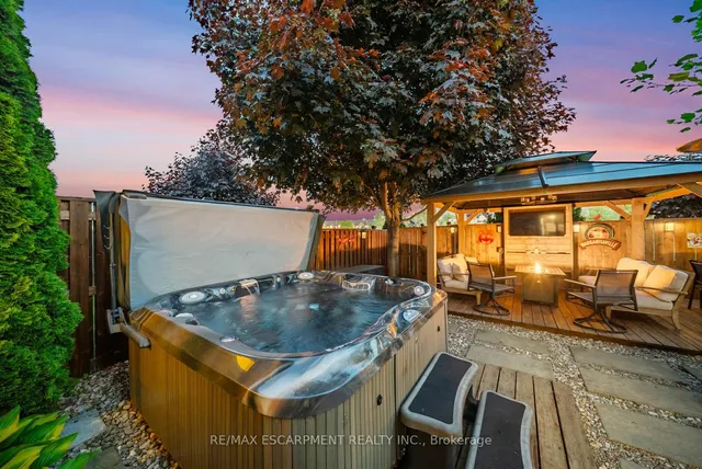 Additional property image - 16 OLIVIA Pl