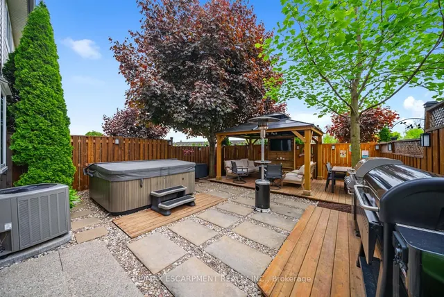 Additional property image - 16 OLIVIA Pl