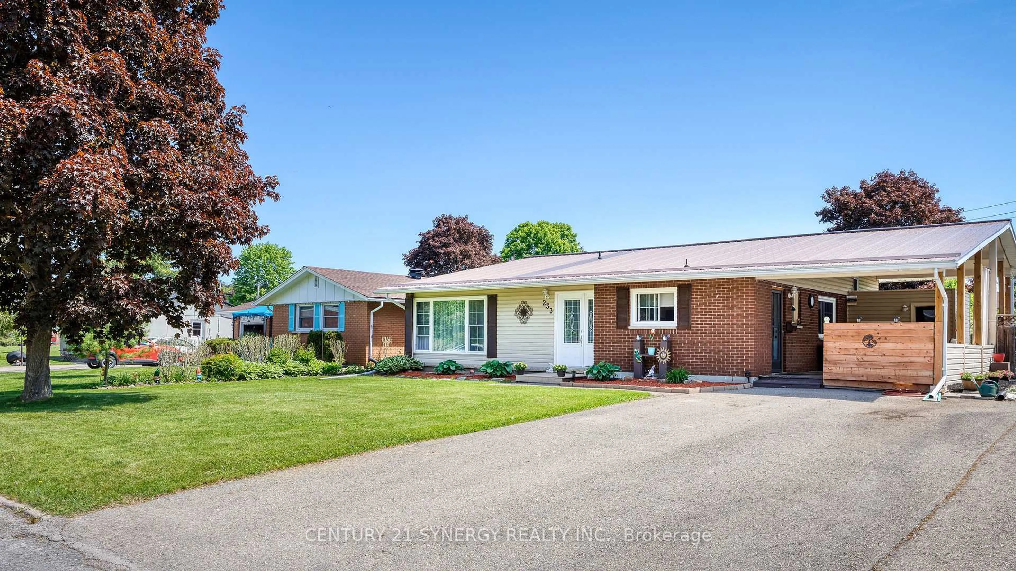 Home with brick exterior material, street for 233 Allan St, Smiths Falls Ontario K7A 4M9
