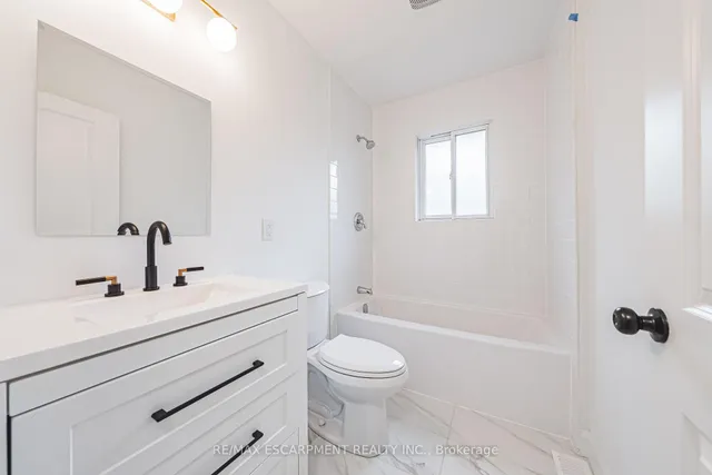 Additional property image - 224 West 16th St