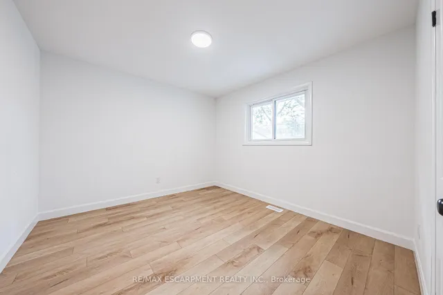 Additional property image - 224 West 16th St
