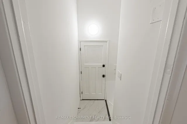 Additional property image - 224 West 16th St