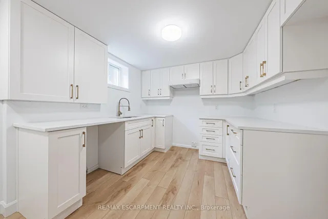 Additional property image - 224 West 16th St