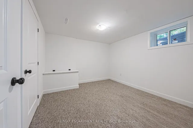 Additional property image - 224 West 16th St