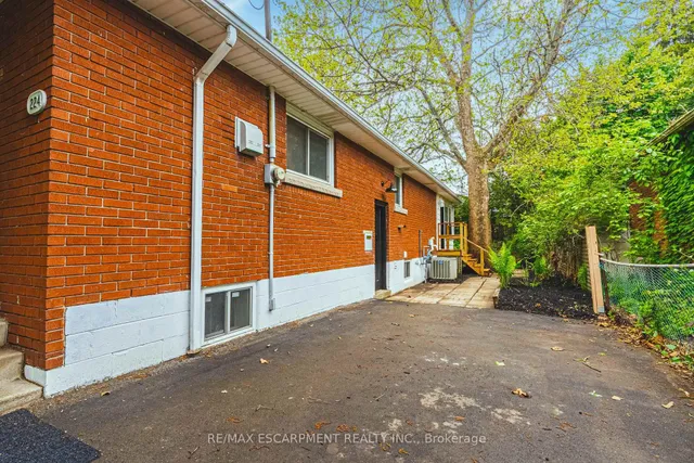 Additional property image - 224 West 16th St