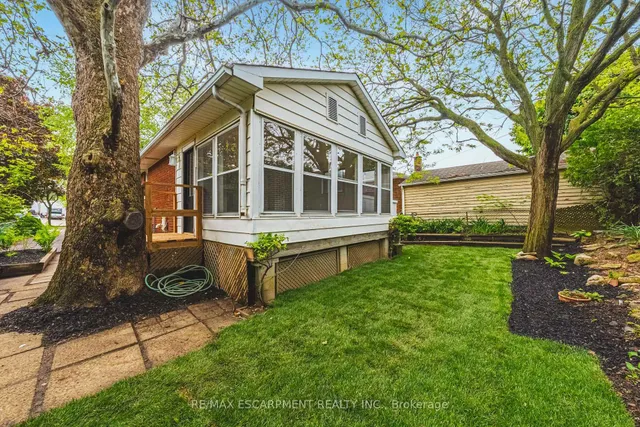 Additional property image - 224 West 16th St