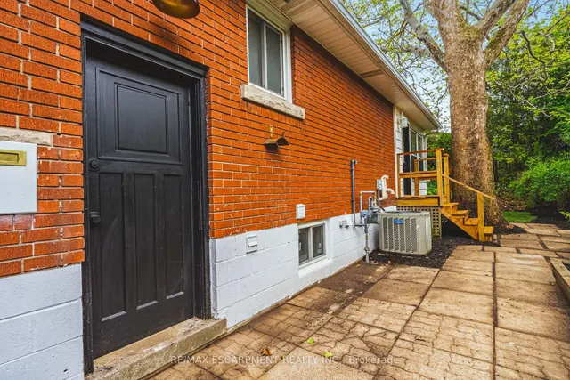 Additional property image - 224 West 16th St