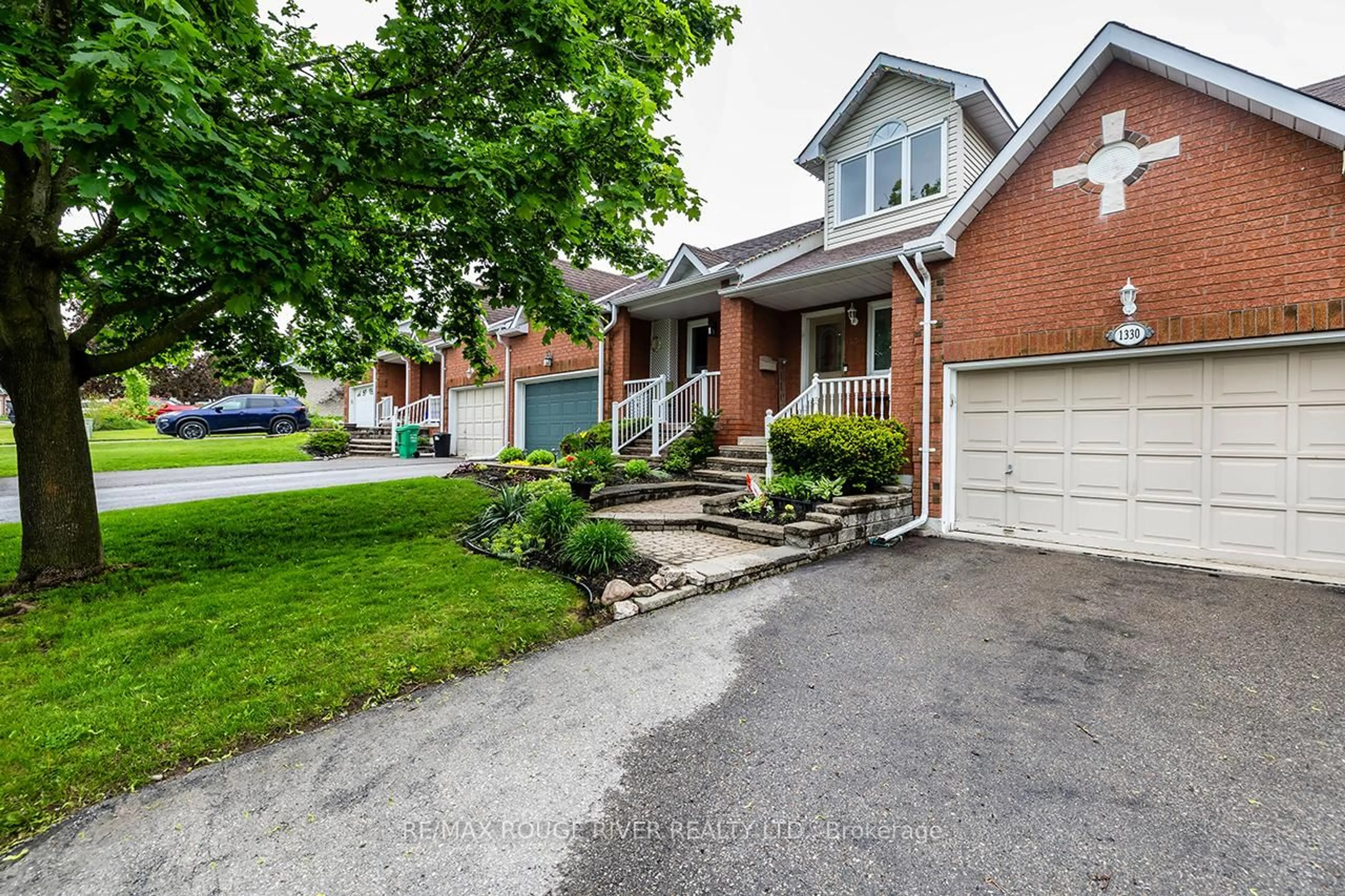 Home with brick exterior material, street for 1330 Eagle Cres, Peterborough West Ontario K9K 2K7