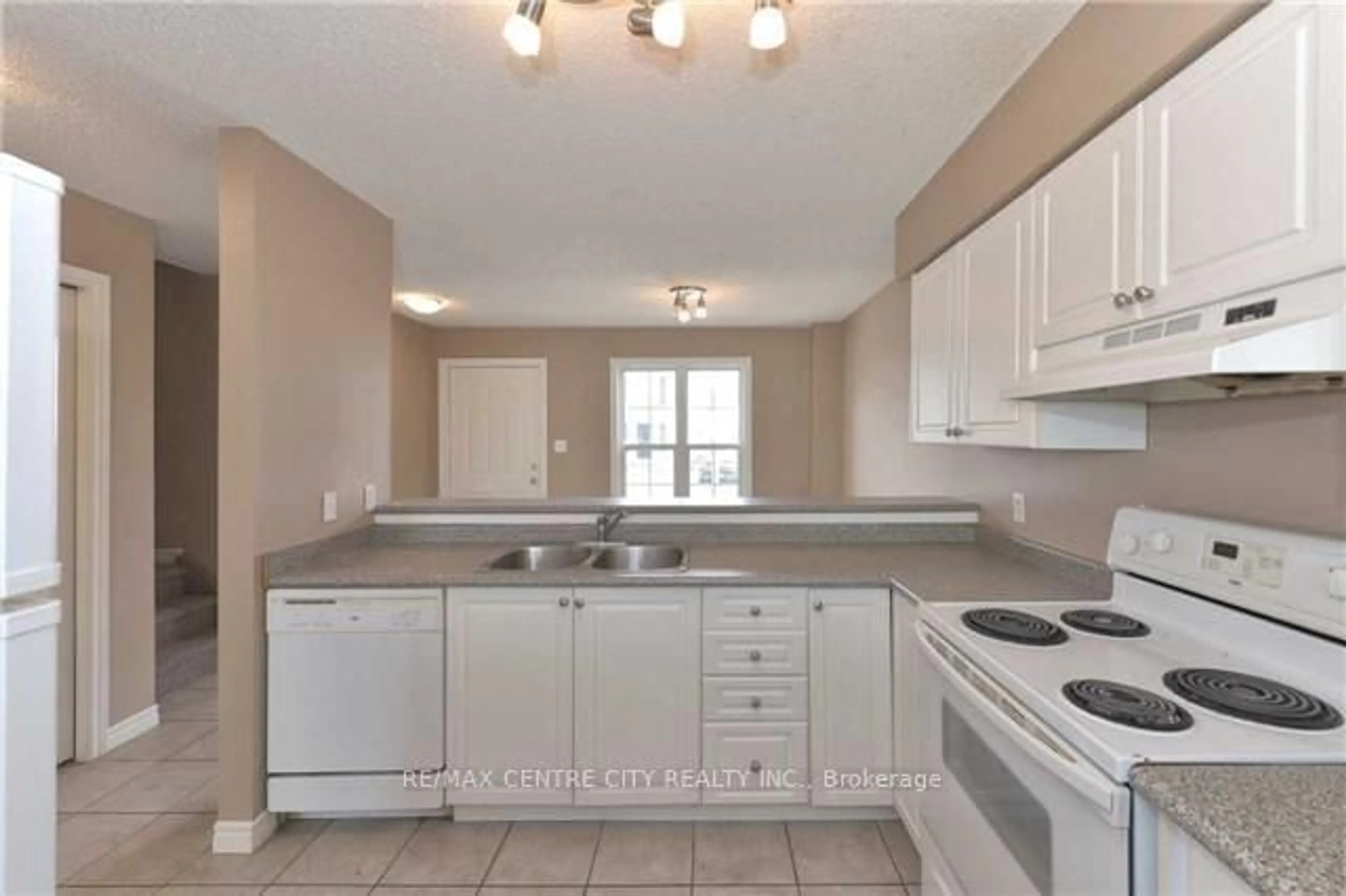 Standard kitchen, unknown for 600 Sarnia Rd #31, London North Ontario N6G 5M4
