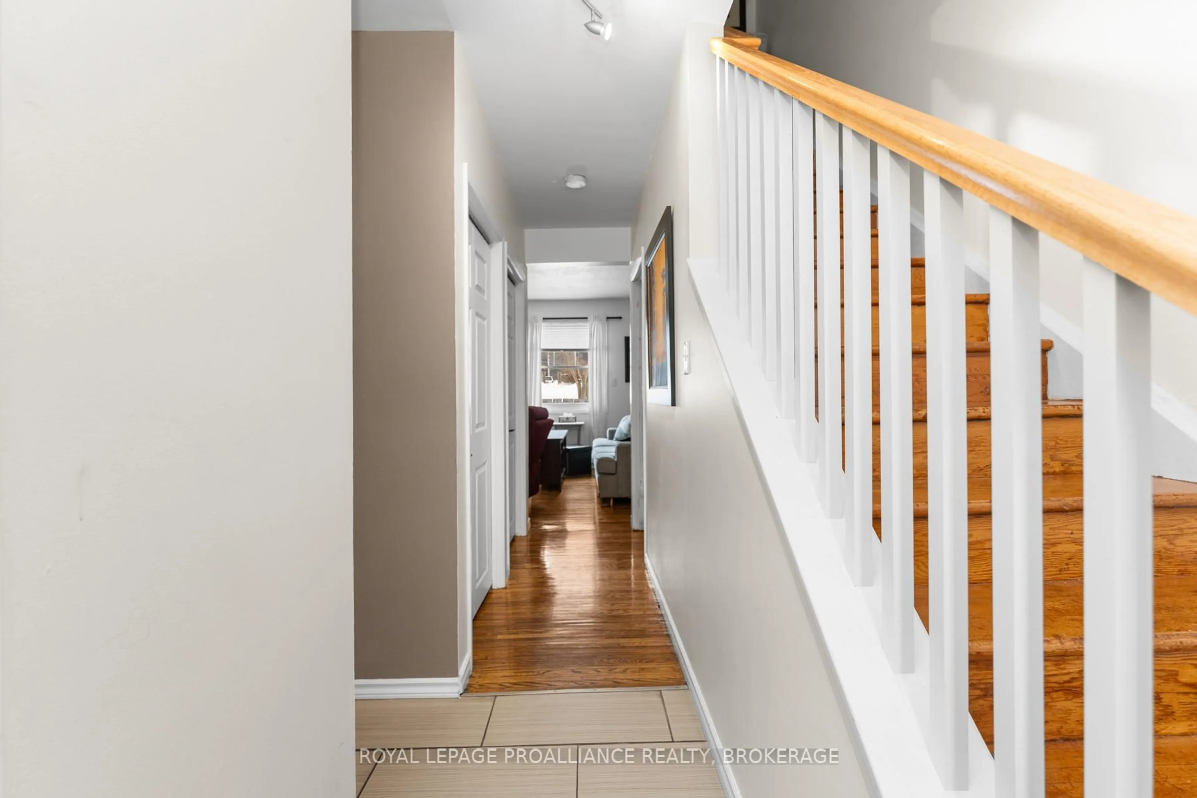 Indoor entryway for 126 Notch Hill Rd #3, Kingston Ontario K7M 2X1