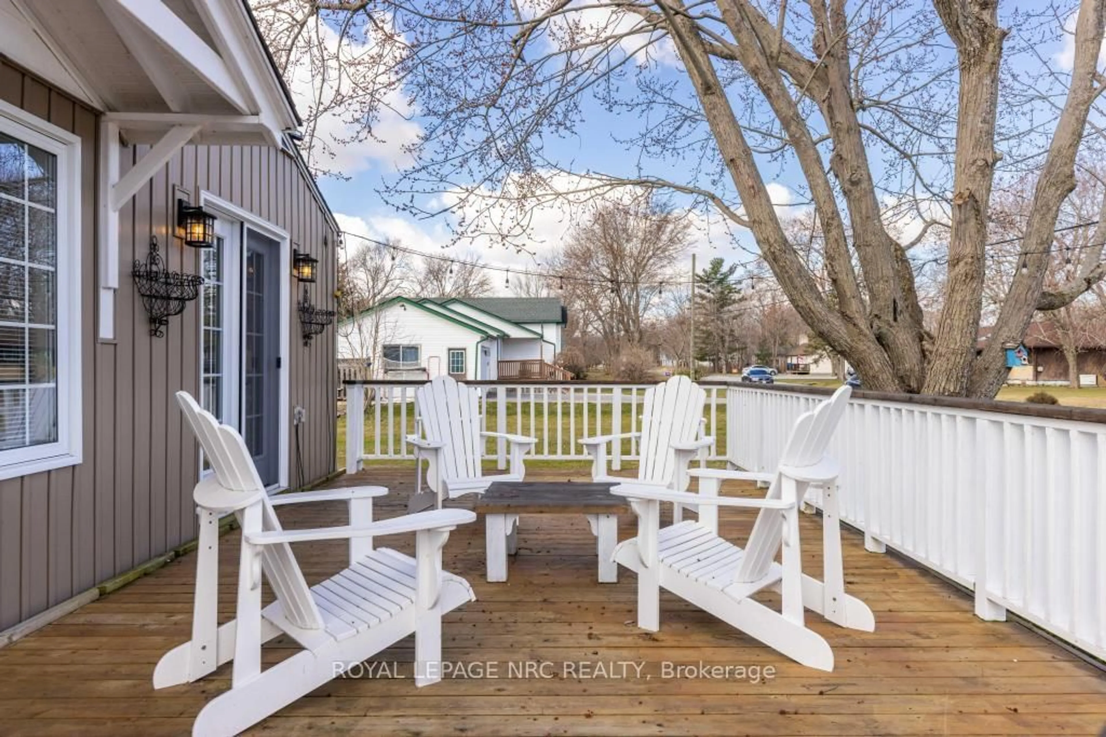 Patio, water/lake/river/ocean view for 3171 Evadere Ave, Fort Erie Ontario L0S 1N0