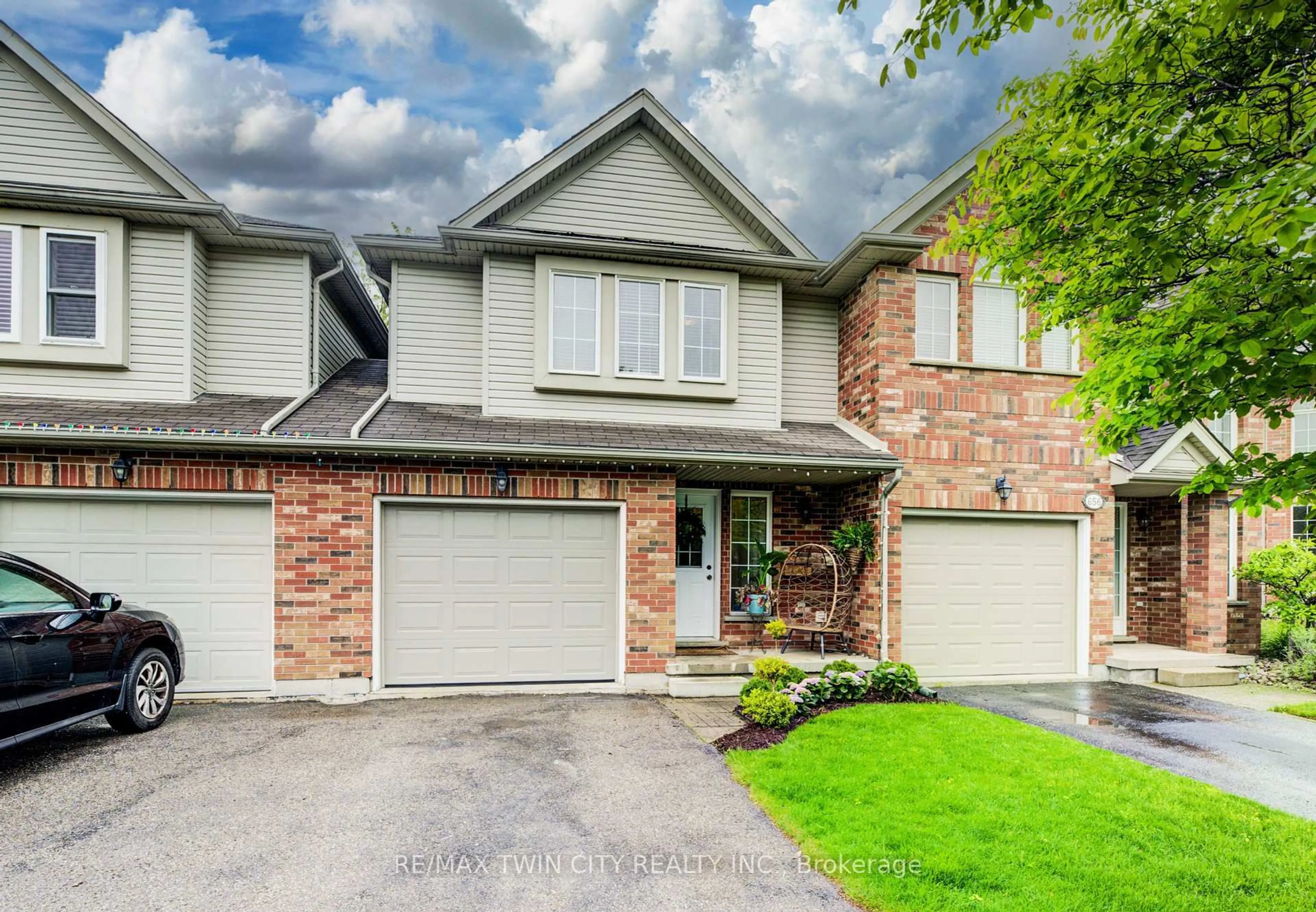 Home with brick exterior material, street for 654 Inglis Falls Pl, Waterloo Ontario N2V 2L4