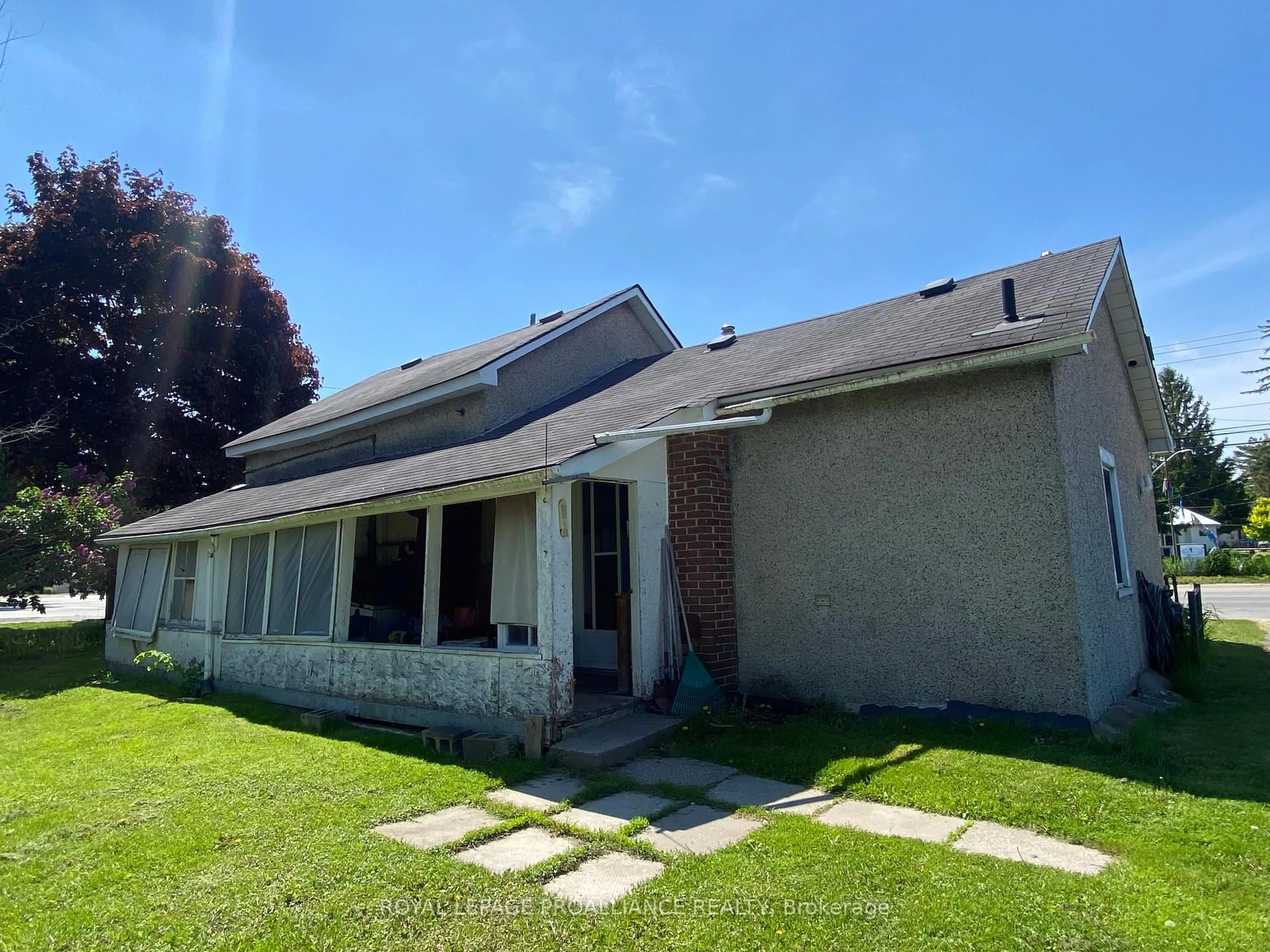 Unknown for 195 Belleville Rd, Greater Napanee Ontario K7R 2R4