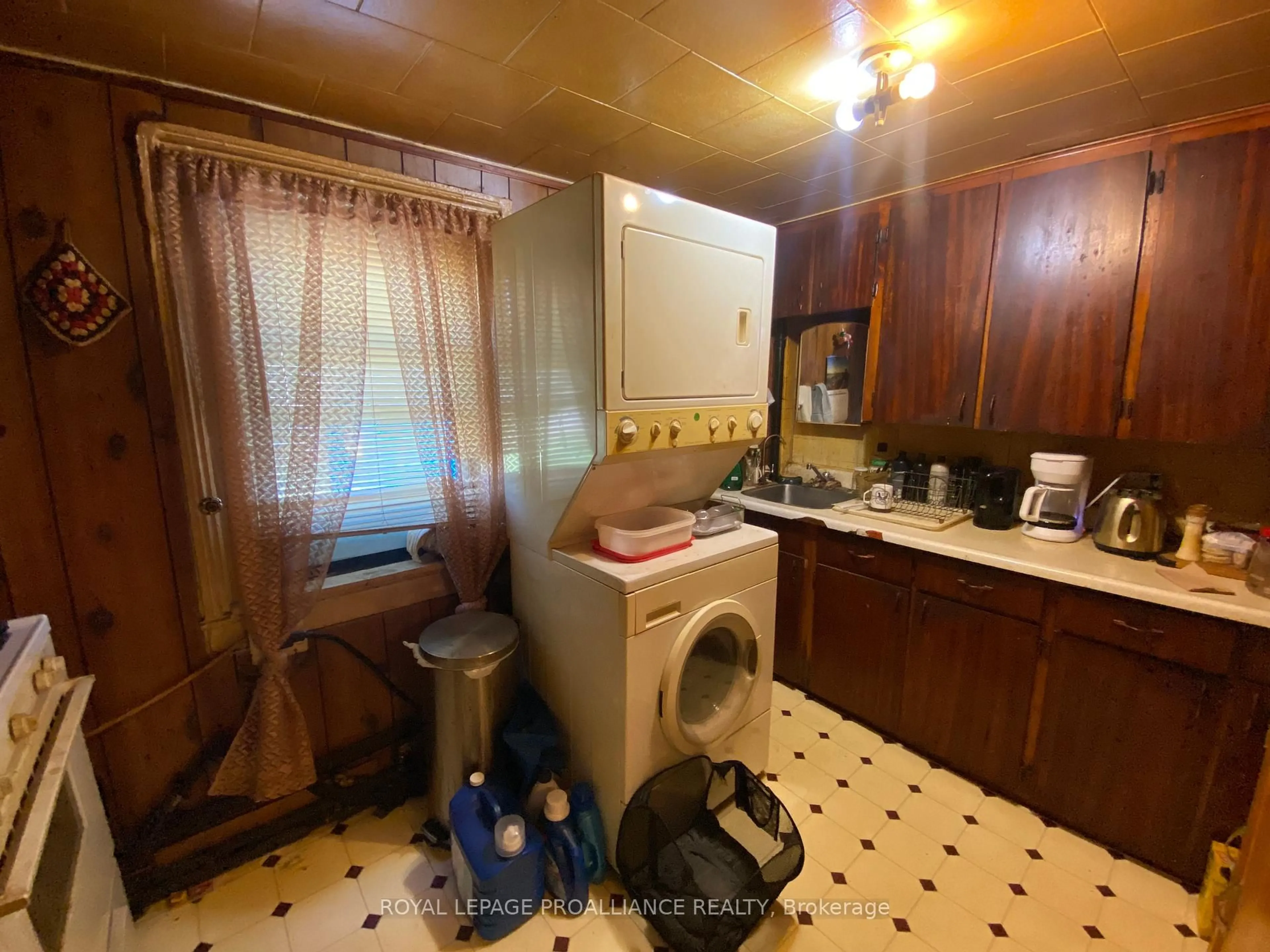 Unknown for 195 Belleville Rd, Greater Napanee Ontario K7R 2R4