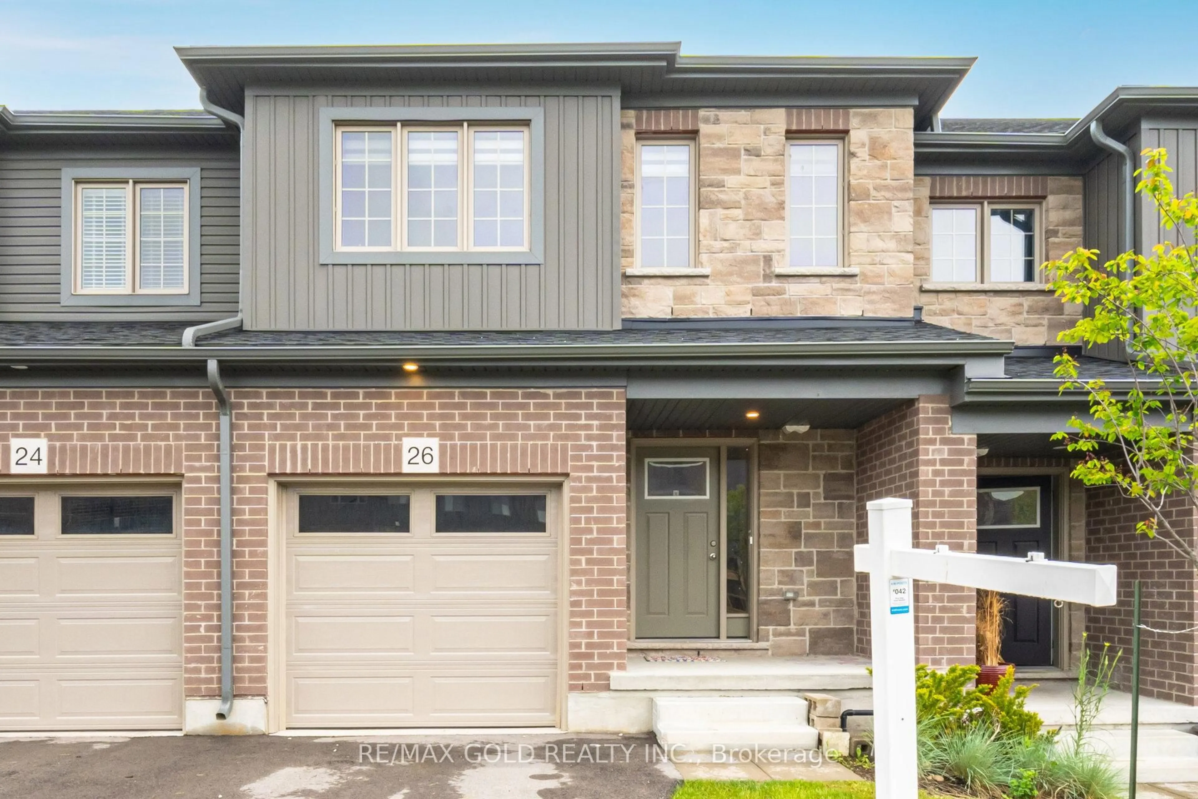 Home with brick exterior material, street for 26 West Mill St, North Dumfries Ontario N0B 1E0