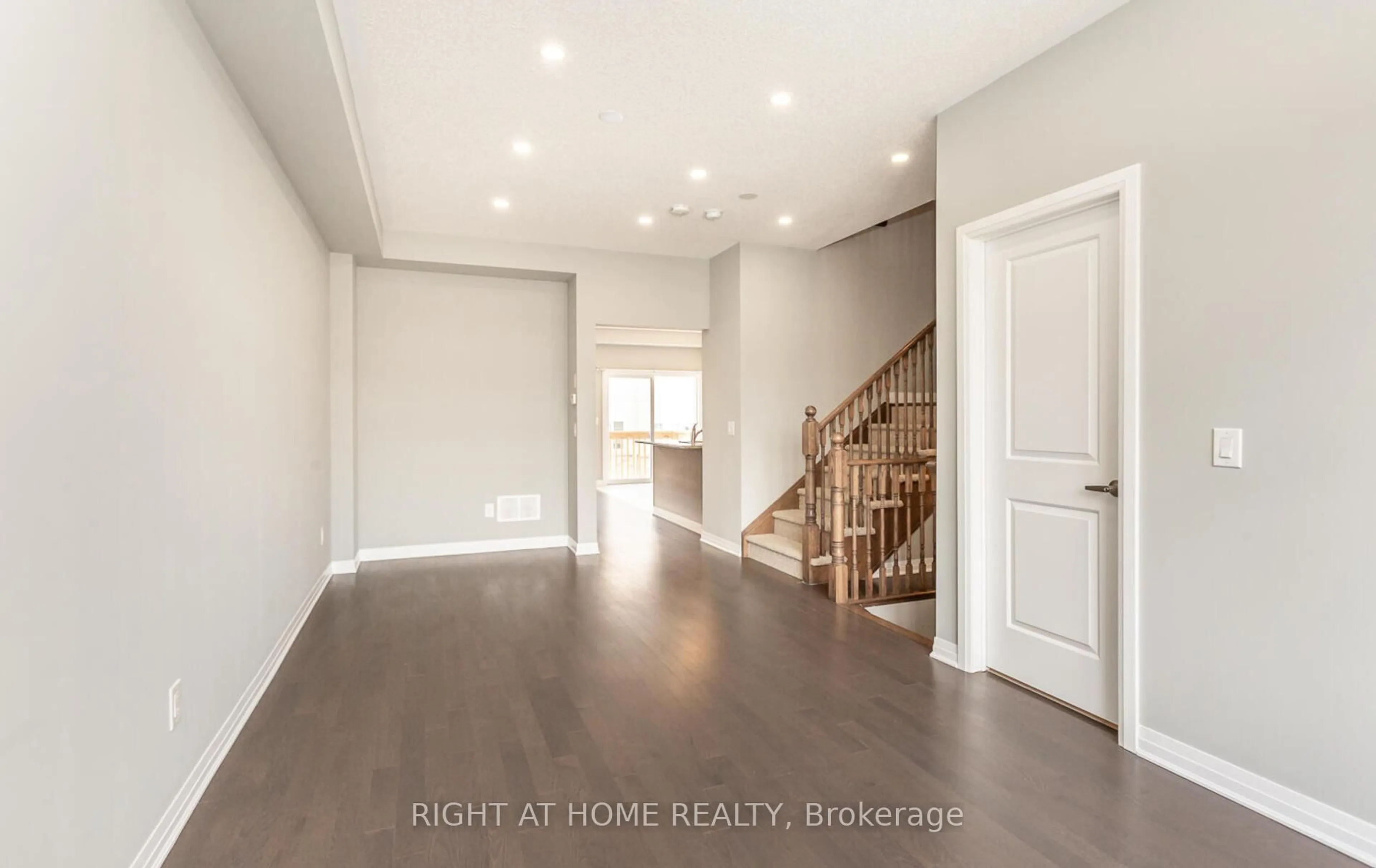 Indoor entryway for 4074 Canby St, Lincoln Ontario L0R 1B4