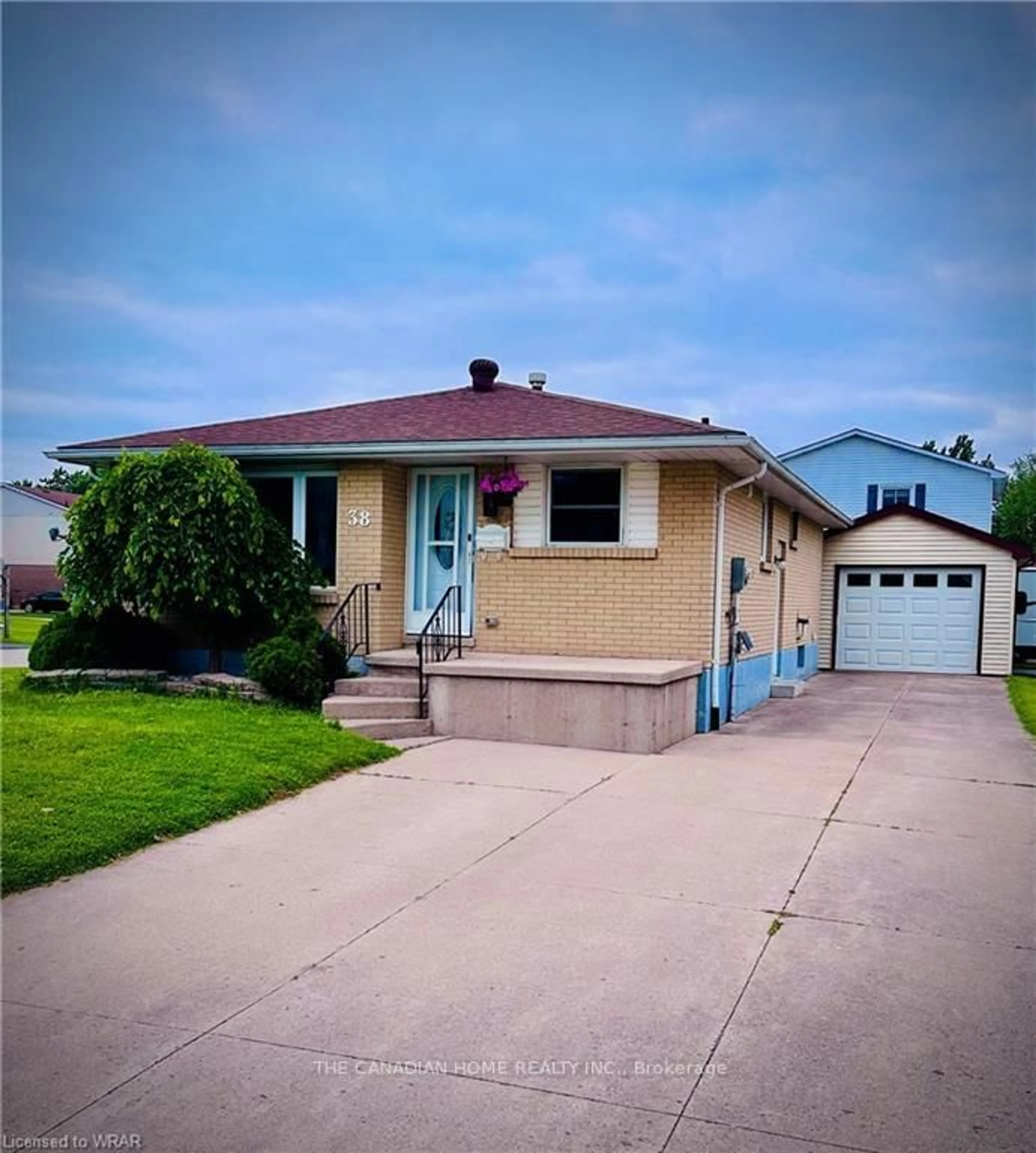 Unknown for 38 Maple Ave, Stratford Ontario N5A 7C4