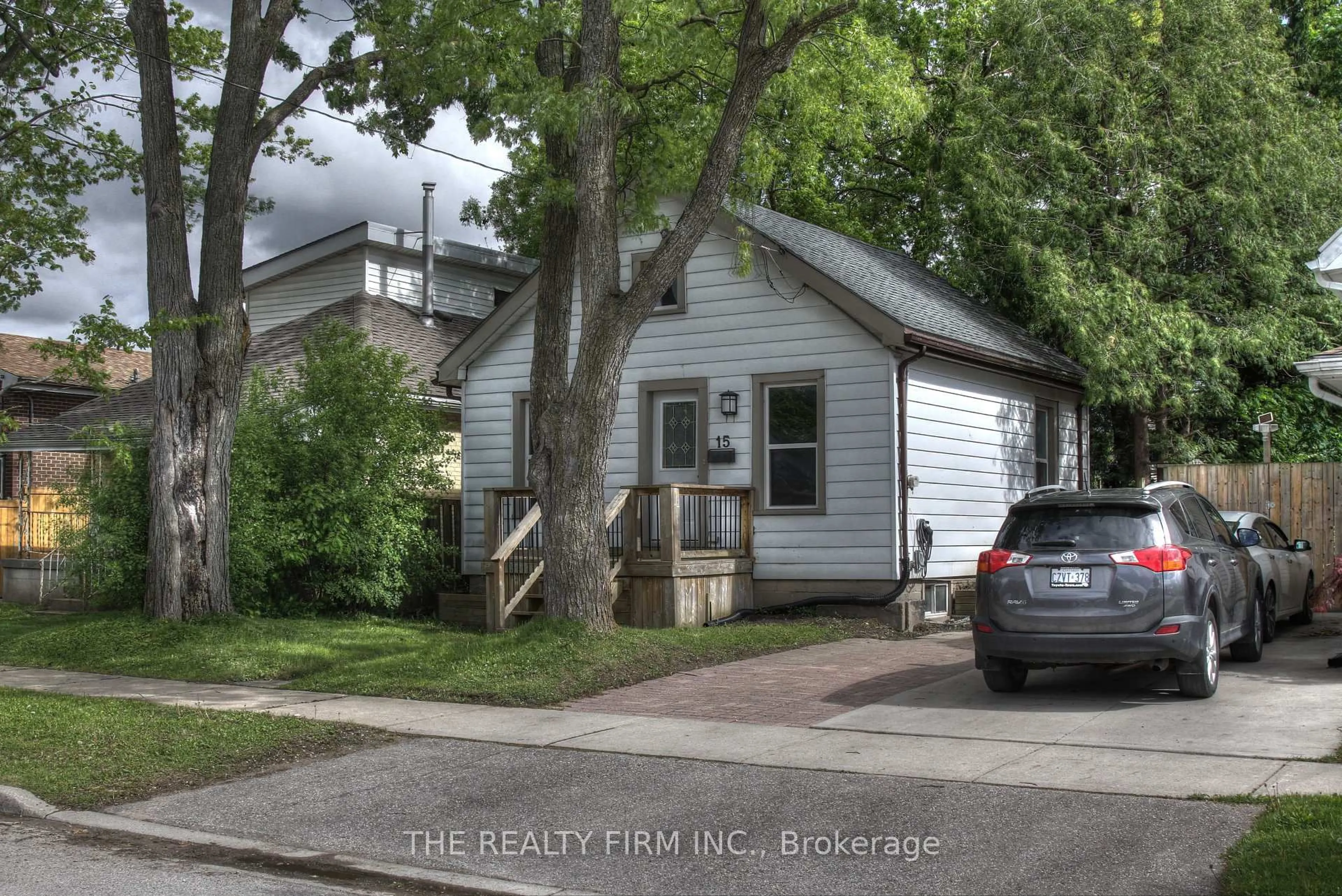 Unknown for 15 Forbes St, London South Ontario N6J 1L2