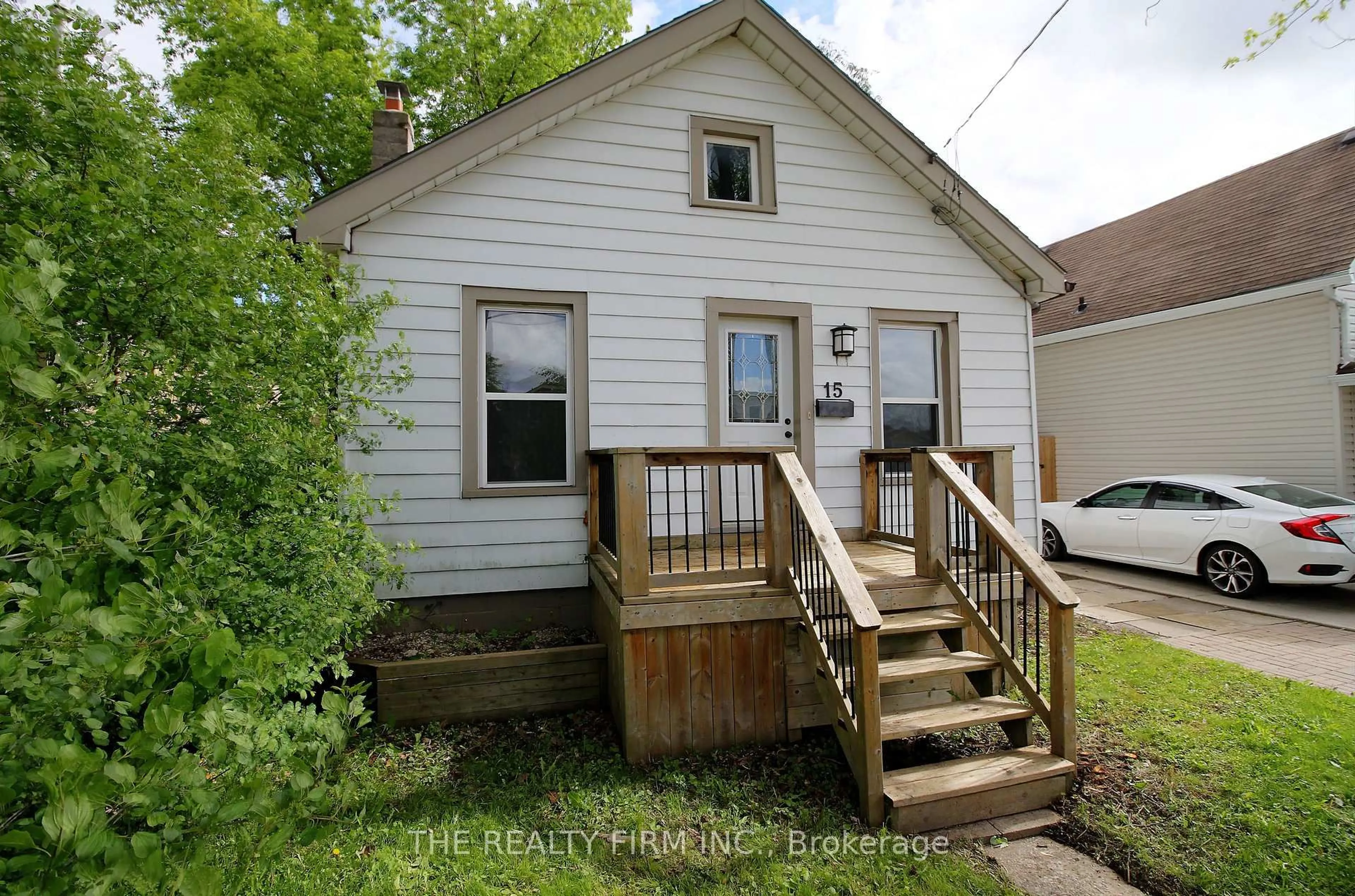 Unknown for 15 Forbes St, London South Ontario N6J 1L2