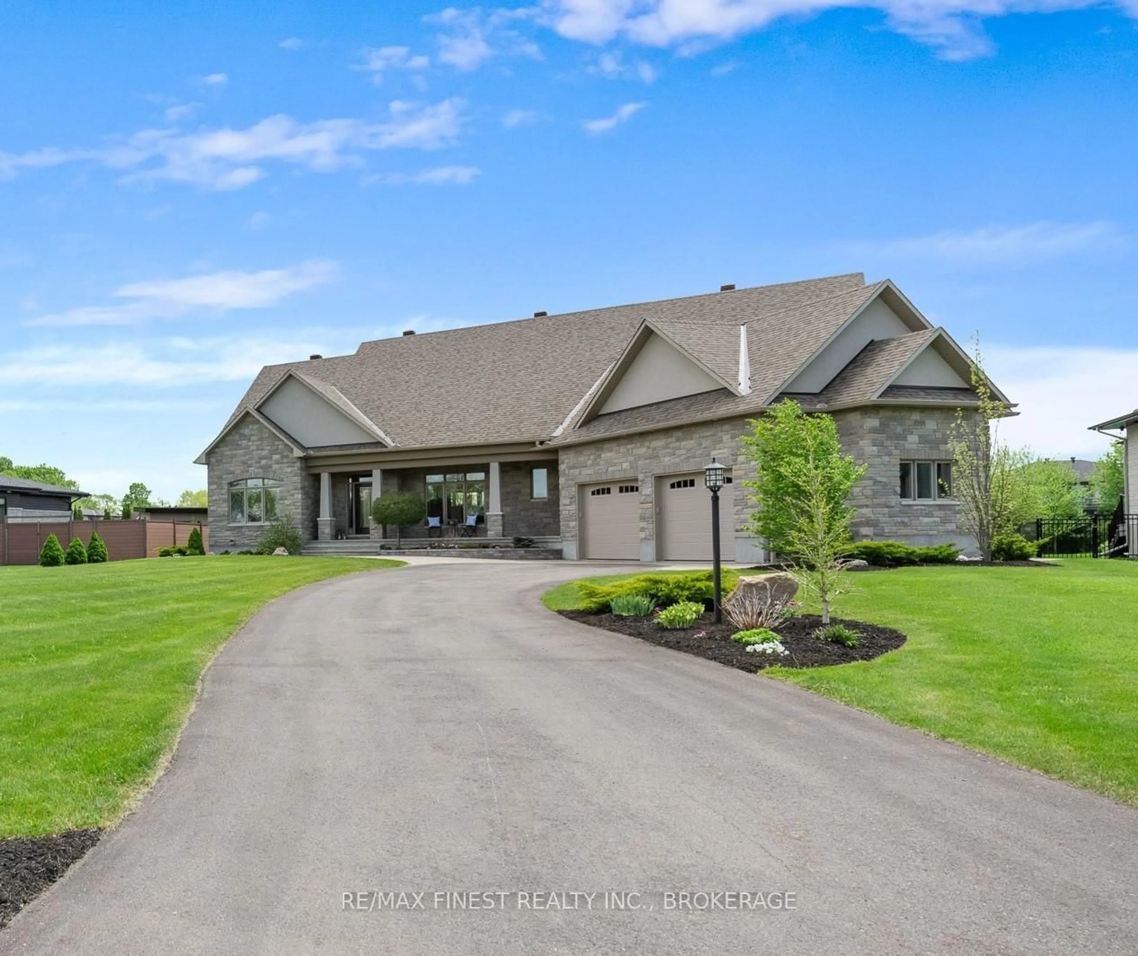 Unknown for 717 McManus Ave, Manotick Ontario K4M 0B2