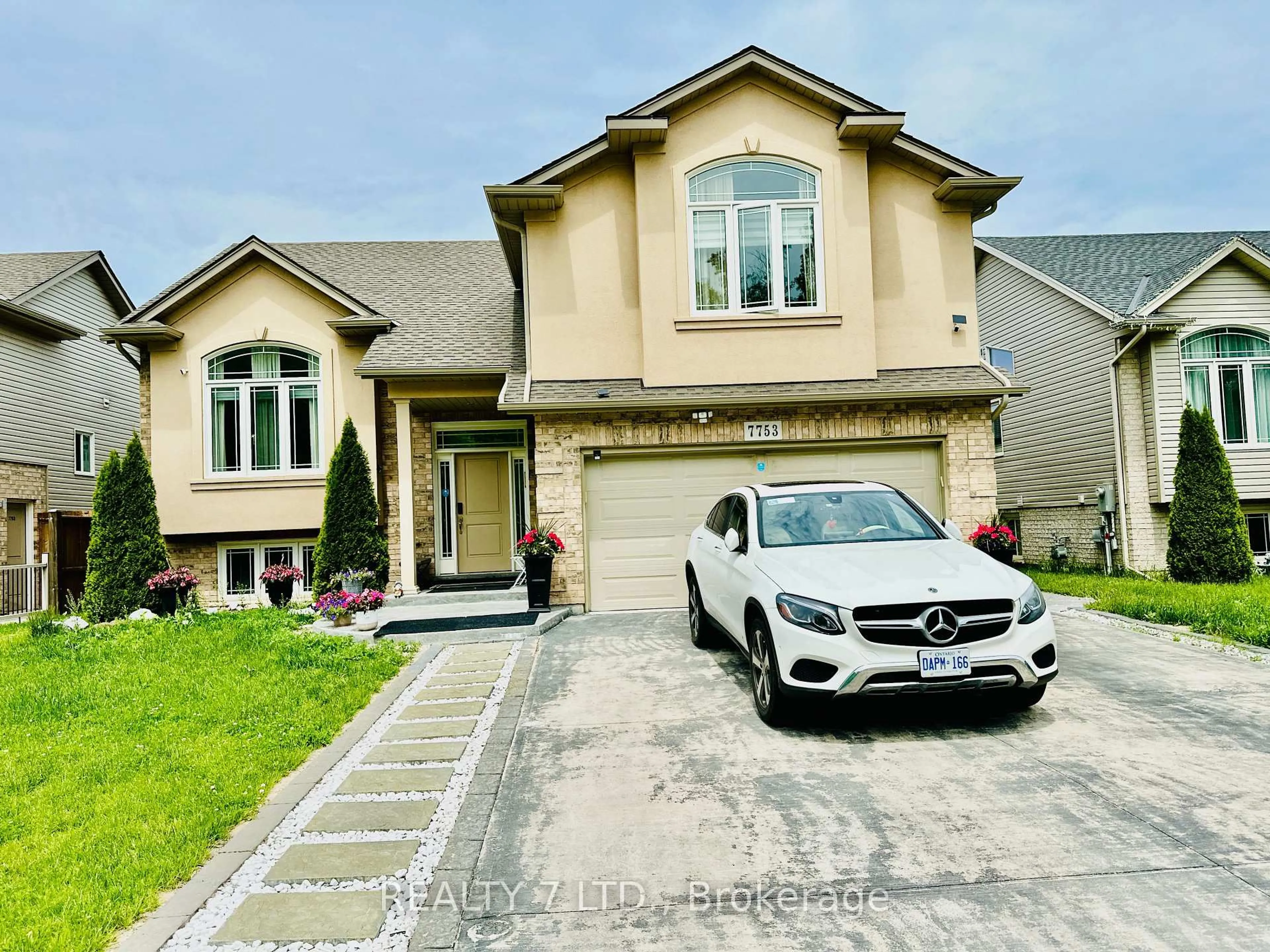 Unknown for 7753 Oldfield Rd, Niagara Falls Ontario L2G 3J8