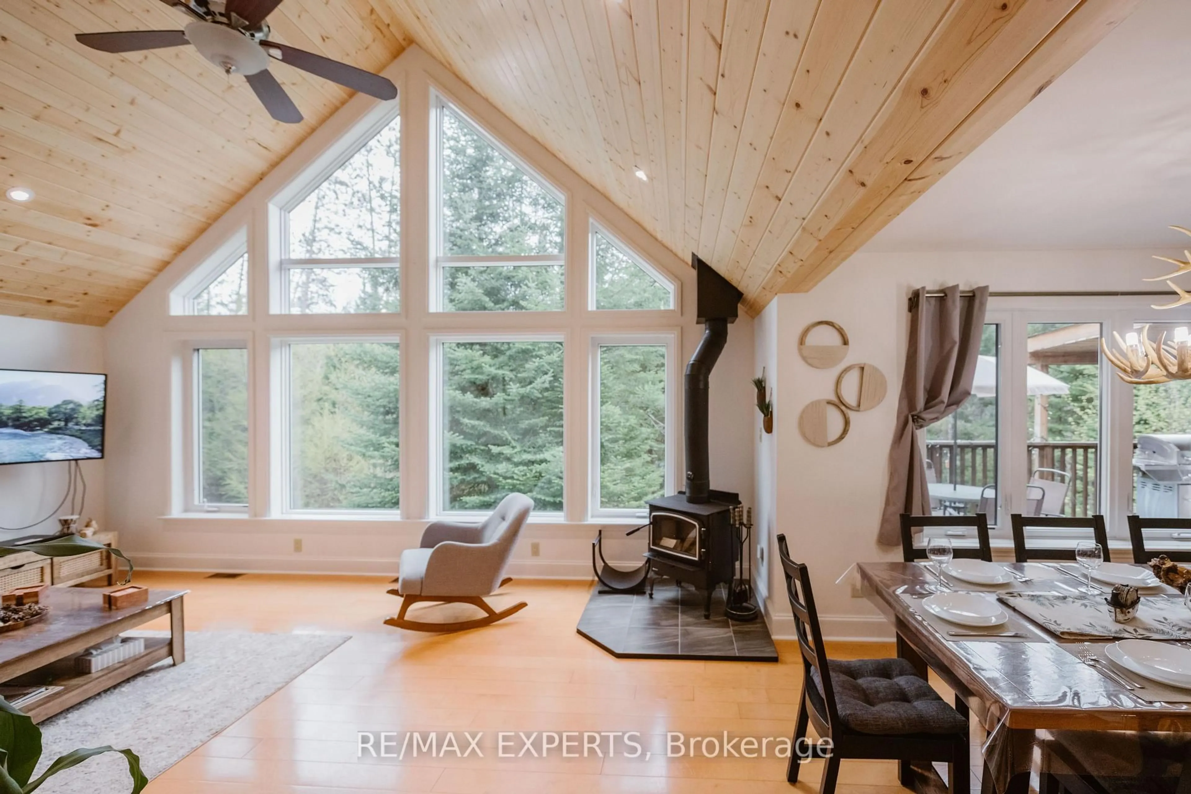 Unknown for 1216 Miriam Dr, Bracebridge Ontario P1L 1X1