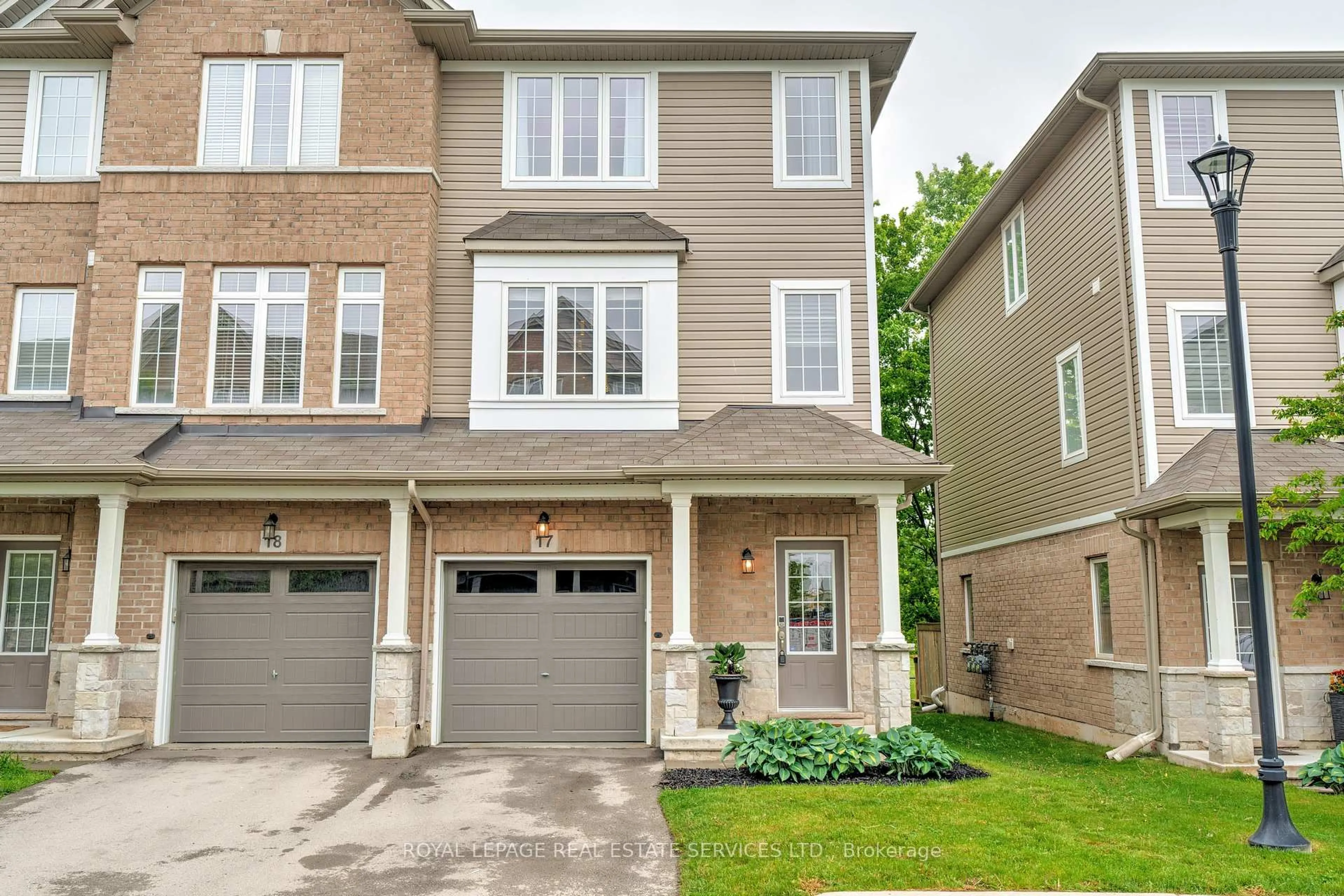 Unknown for 122 Dundas St #17, Hamilton Ontario L9H 7N3