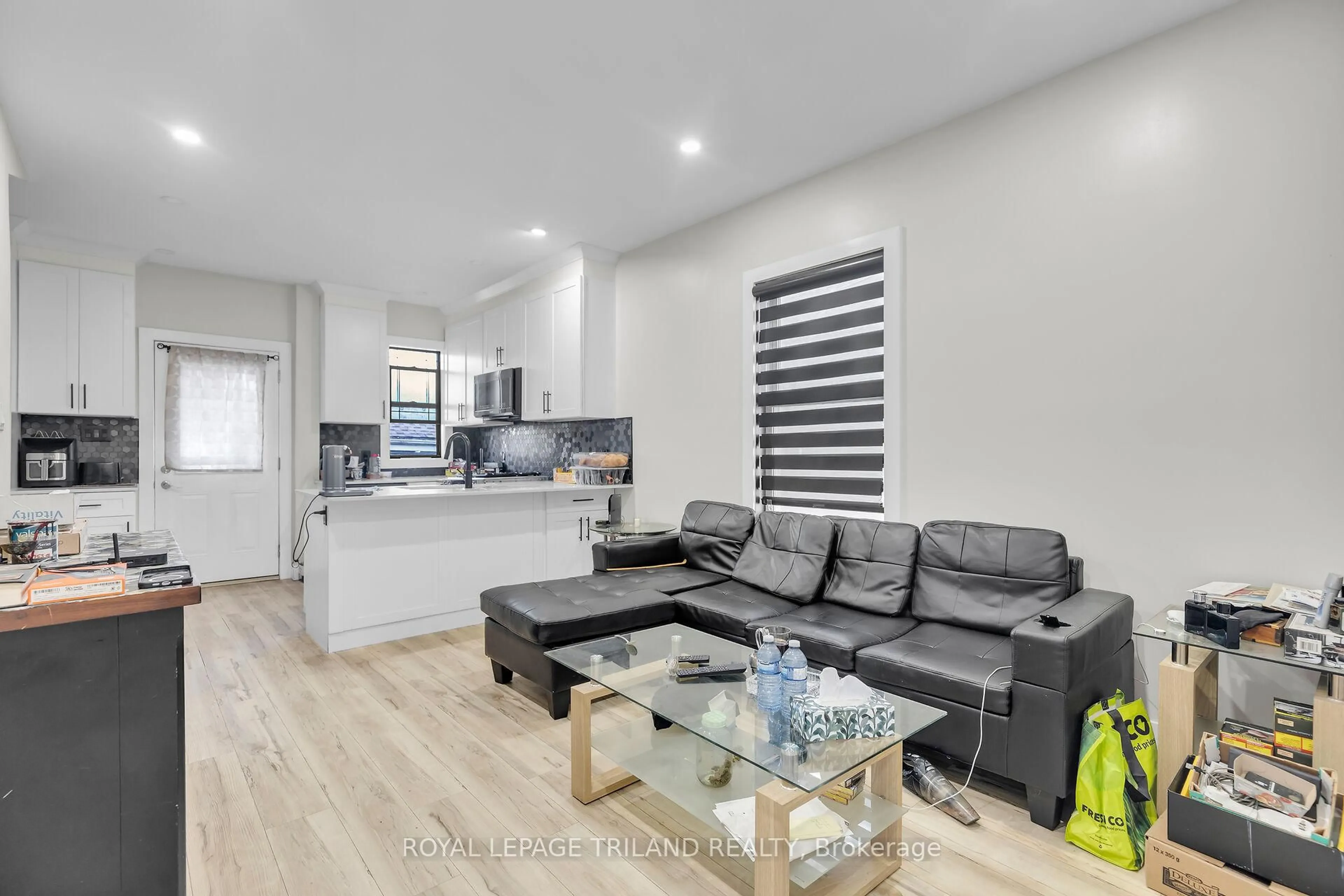 Living room with furniture, unknown for 8 Bruce St, London South Ontario N6C 1G4