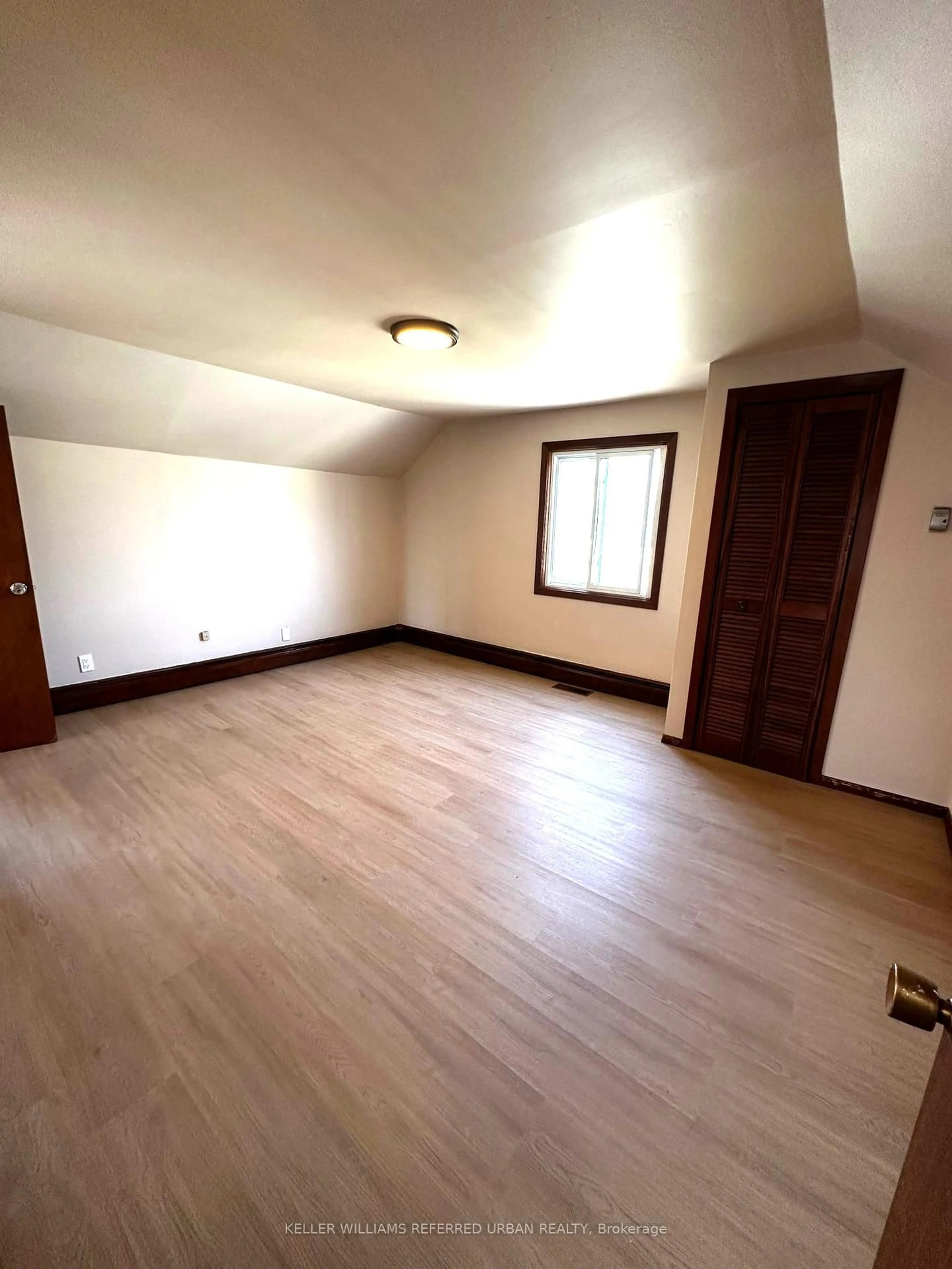 A pic of a room for 344 Fares St, Port Colborne Ontario L3K 1X1