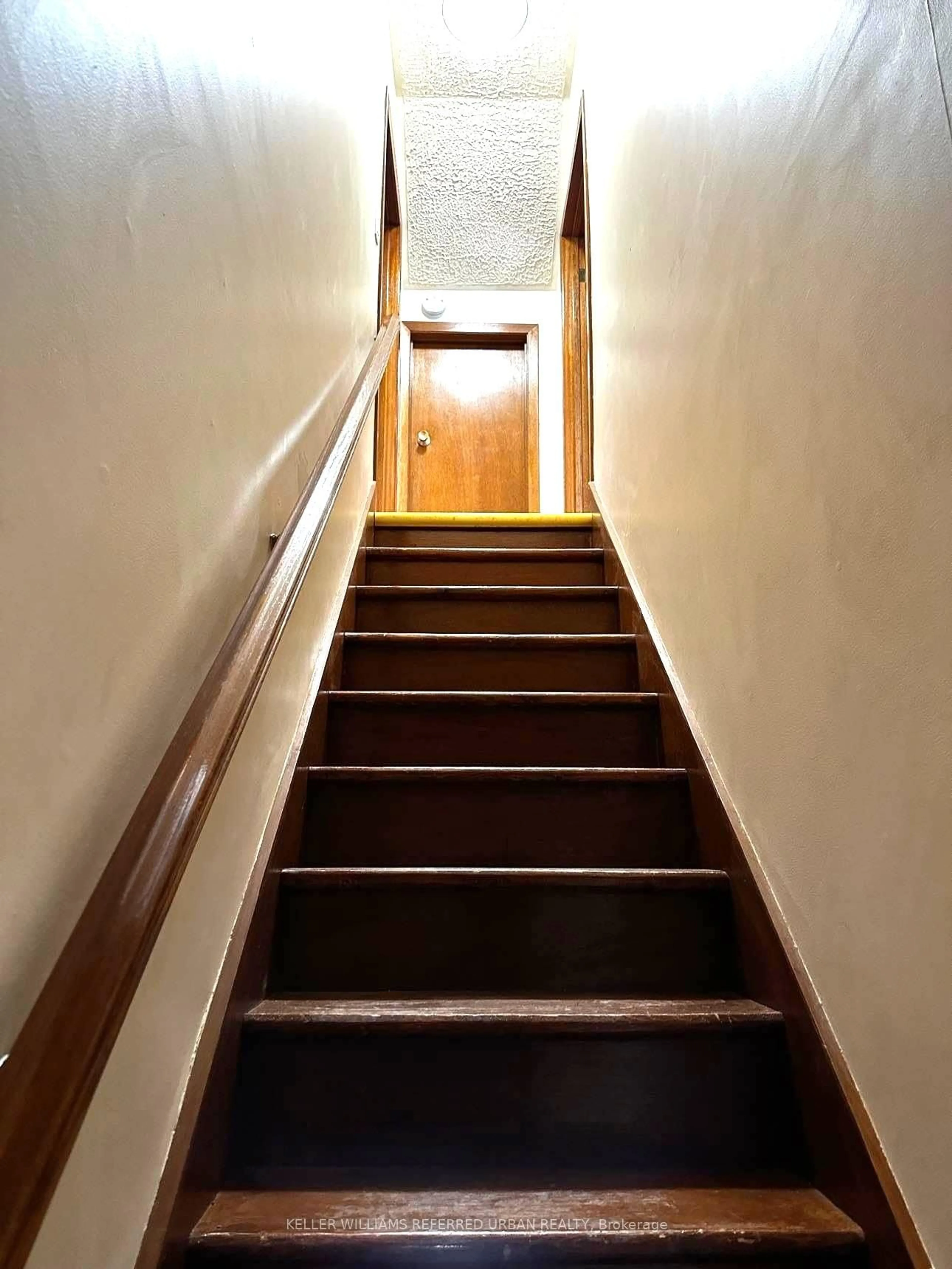 Stairs for 344 Fares St, Port Colborne Ontario L3K 1X1