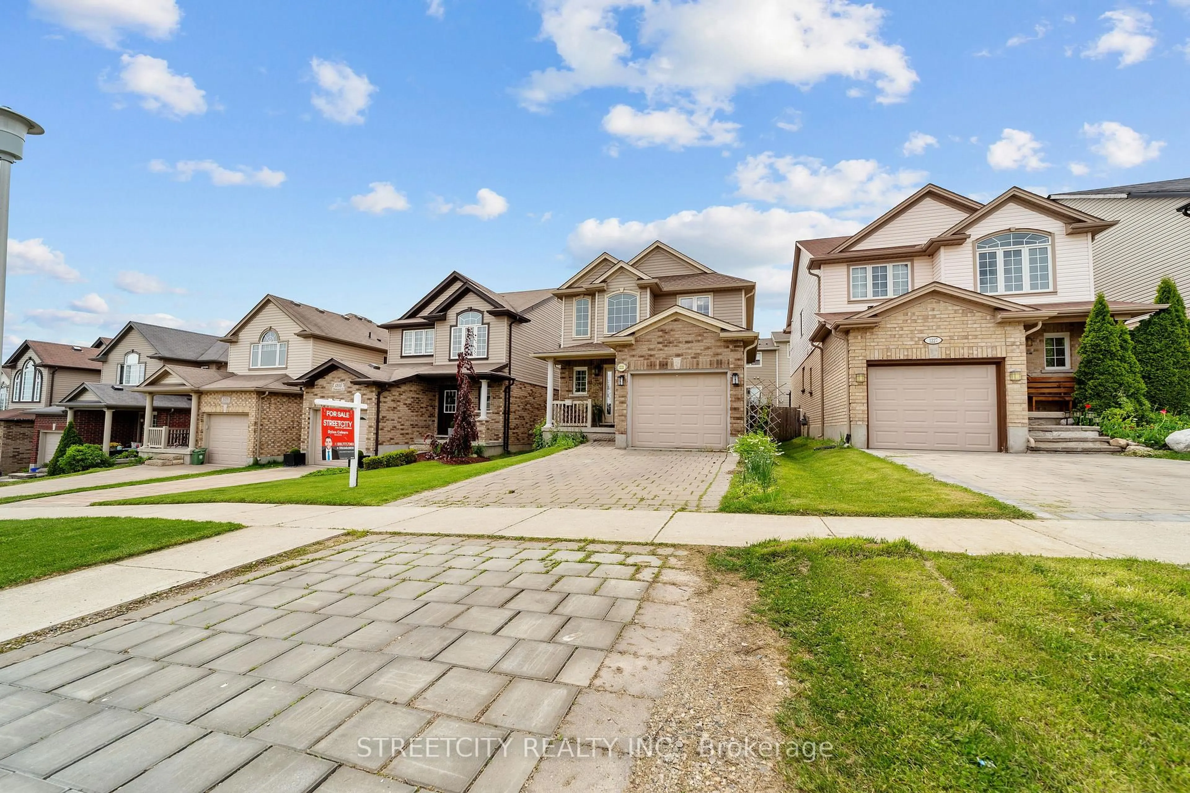 Unknown for 1221 Whetherfield St, London North Ontario N6H 5X1