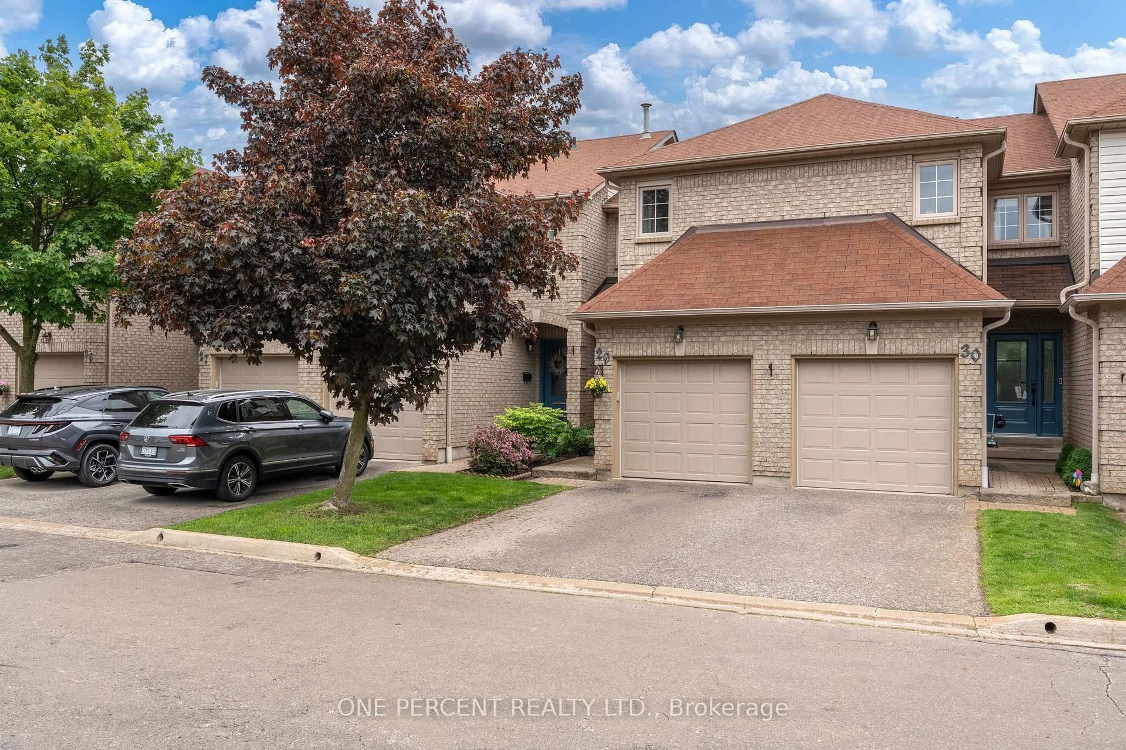 A pic from outside/outdoor area/front of a property/back of a property/a pic from drone, street for 75 Ryans Way #29, Hamilton Ontario L0R 2H5