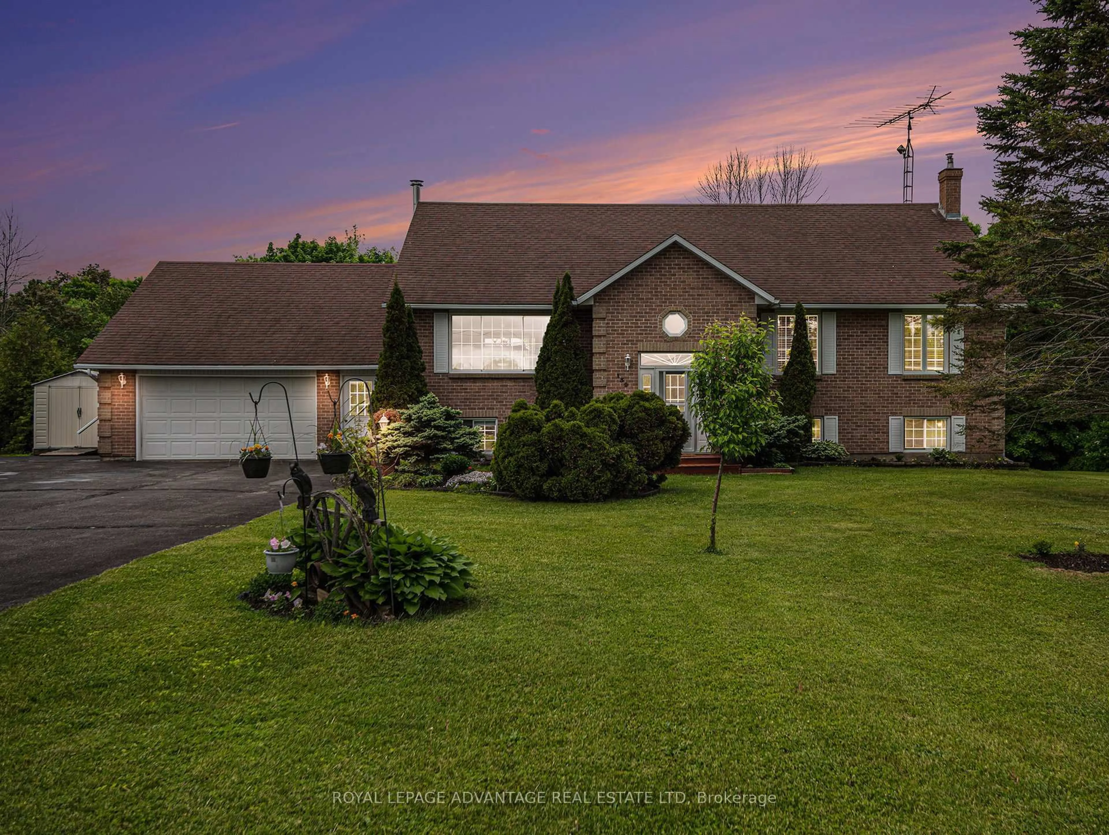 A pic from outside/outdoor area/front of a property/back of a property/a pic from drone, street for 139 Bay Rd, Rideau Lakes Ontario K0G 1L0