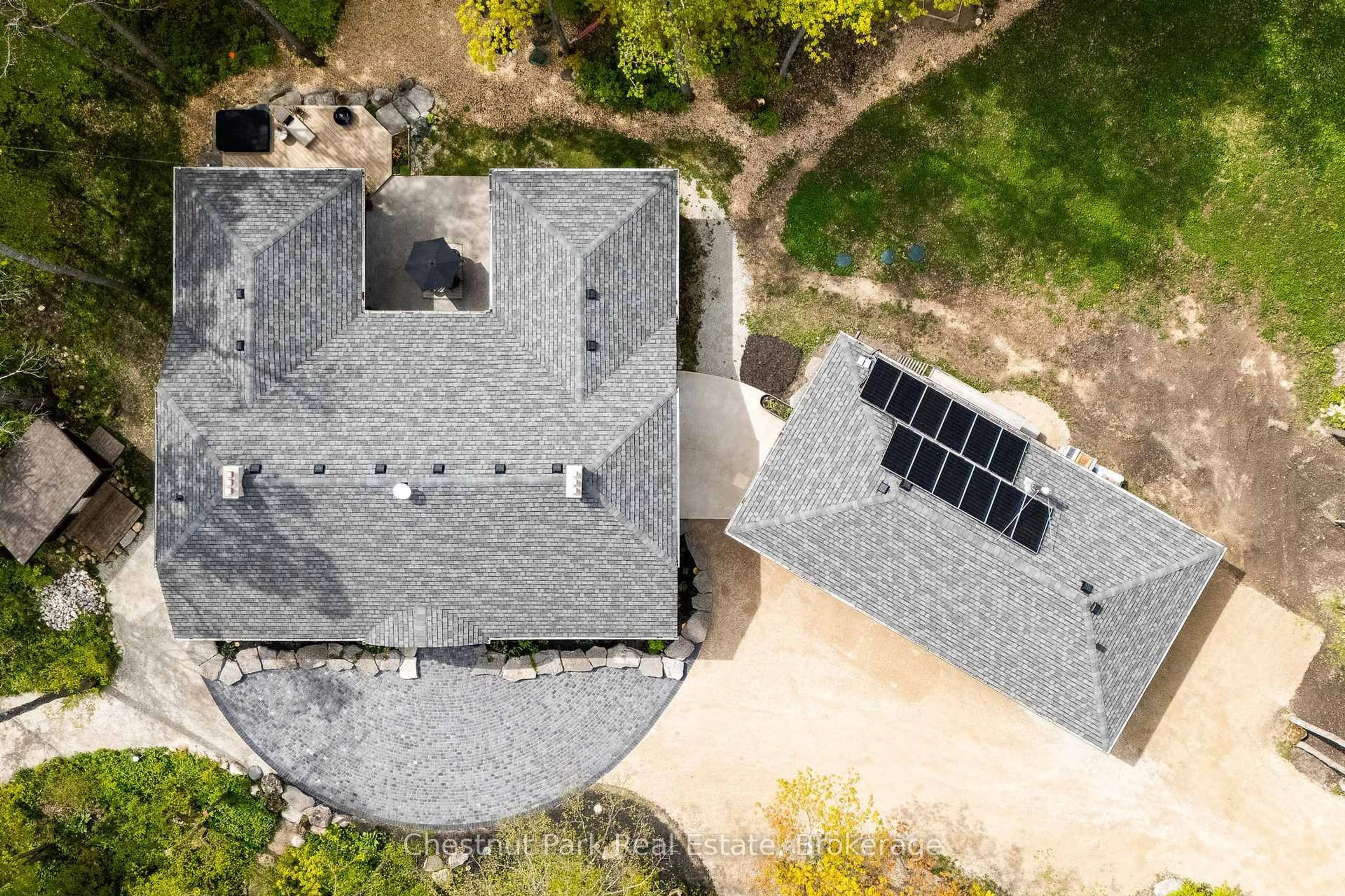 A pic from outside/outdoor area/front of a property/back of a property/a pic from drone, building for 583724 Sideroad 60 N/A, Chatsworth Ontario N0H 1R0
