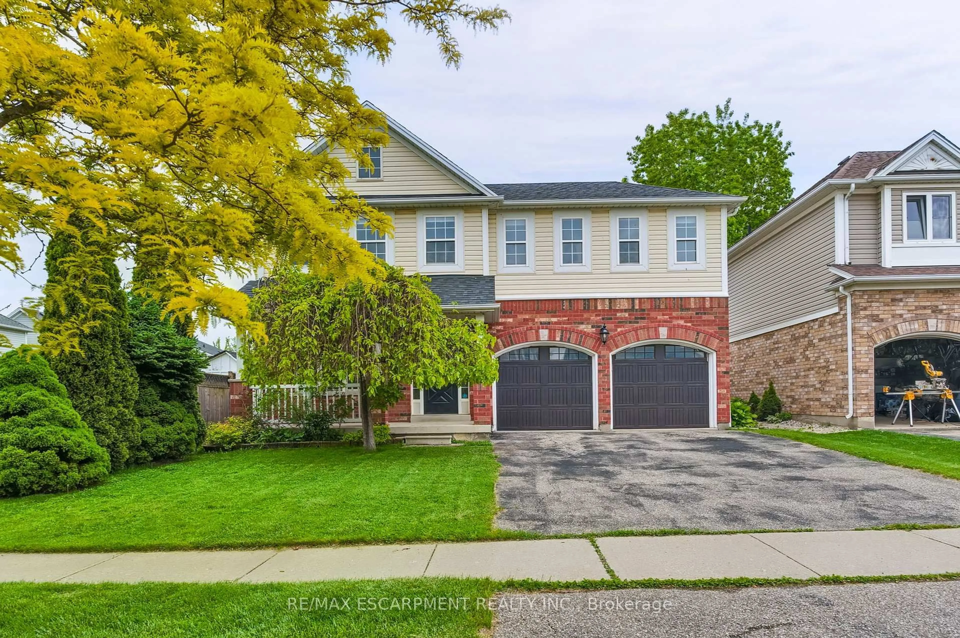 Home with brick exterior material, street for 5 Mavin St, Brantford Ontario N3T 6N1