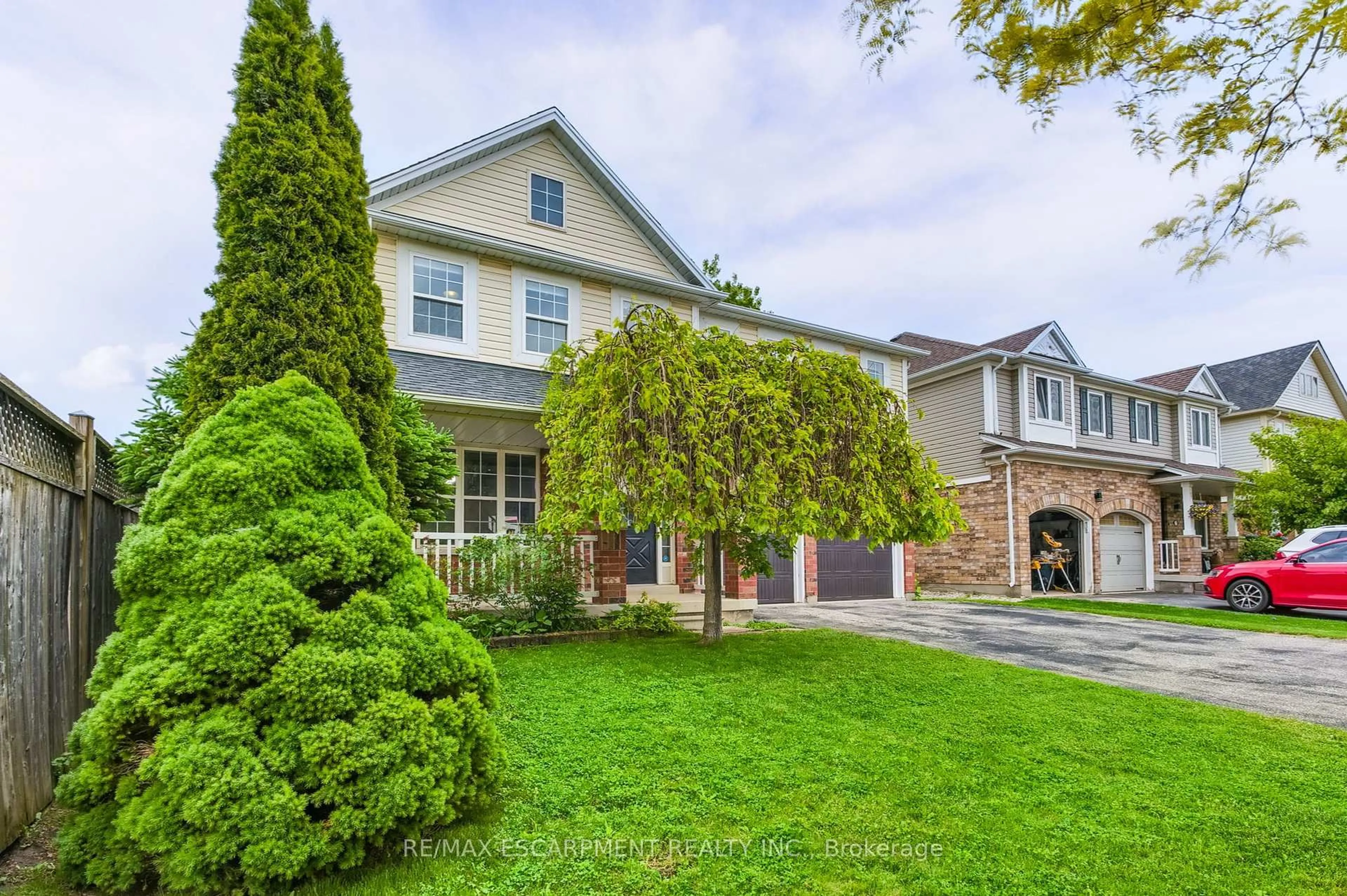 Home with brick exterior material, street for 5 Mavin St, Brantford Ontario N3T 6N1