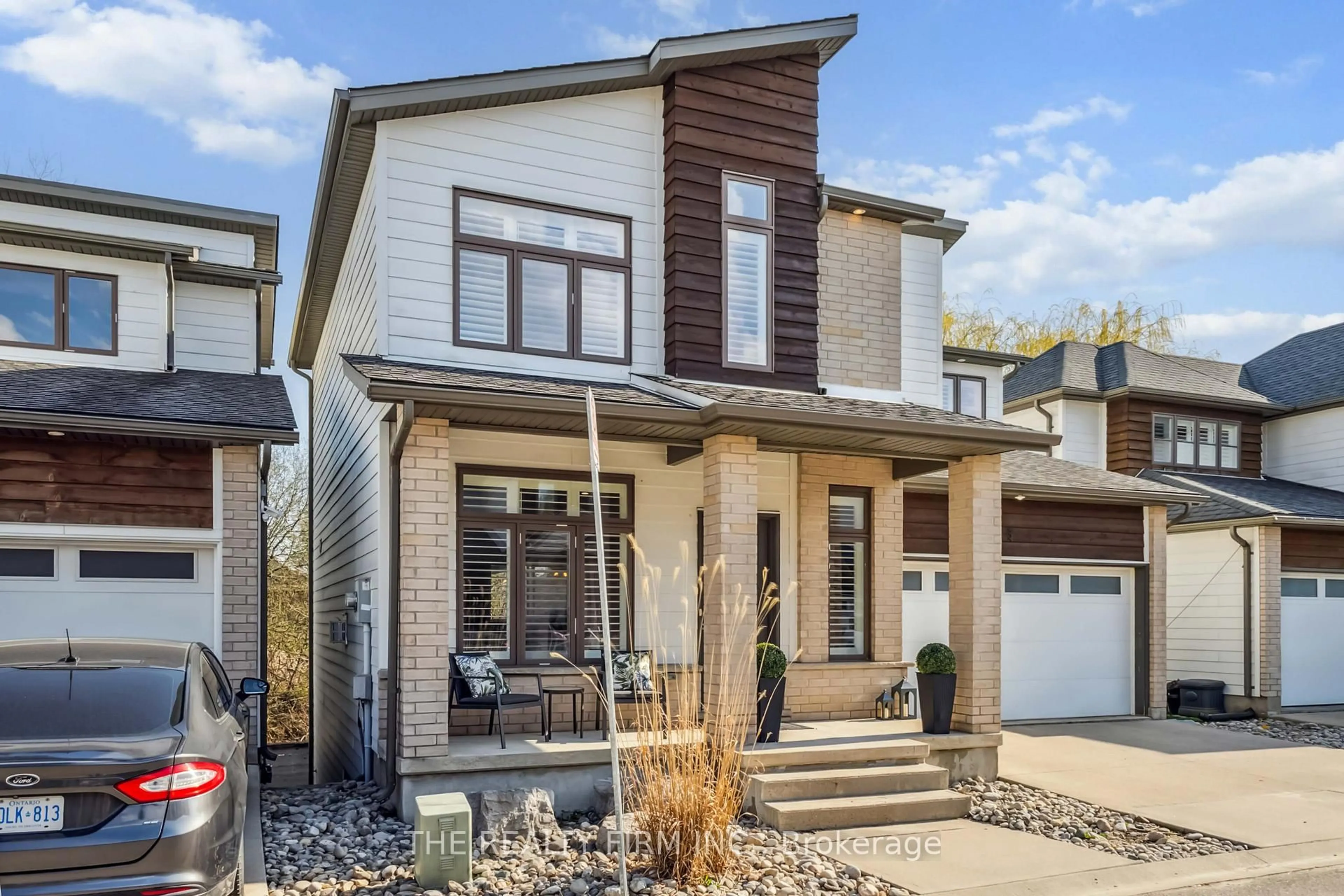 Home with brick exterior material, street for 727 Apricot Dr #3, London South Ontario N6K 5A7