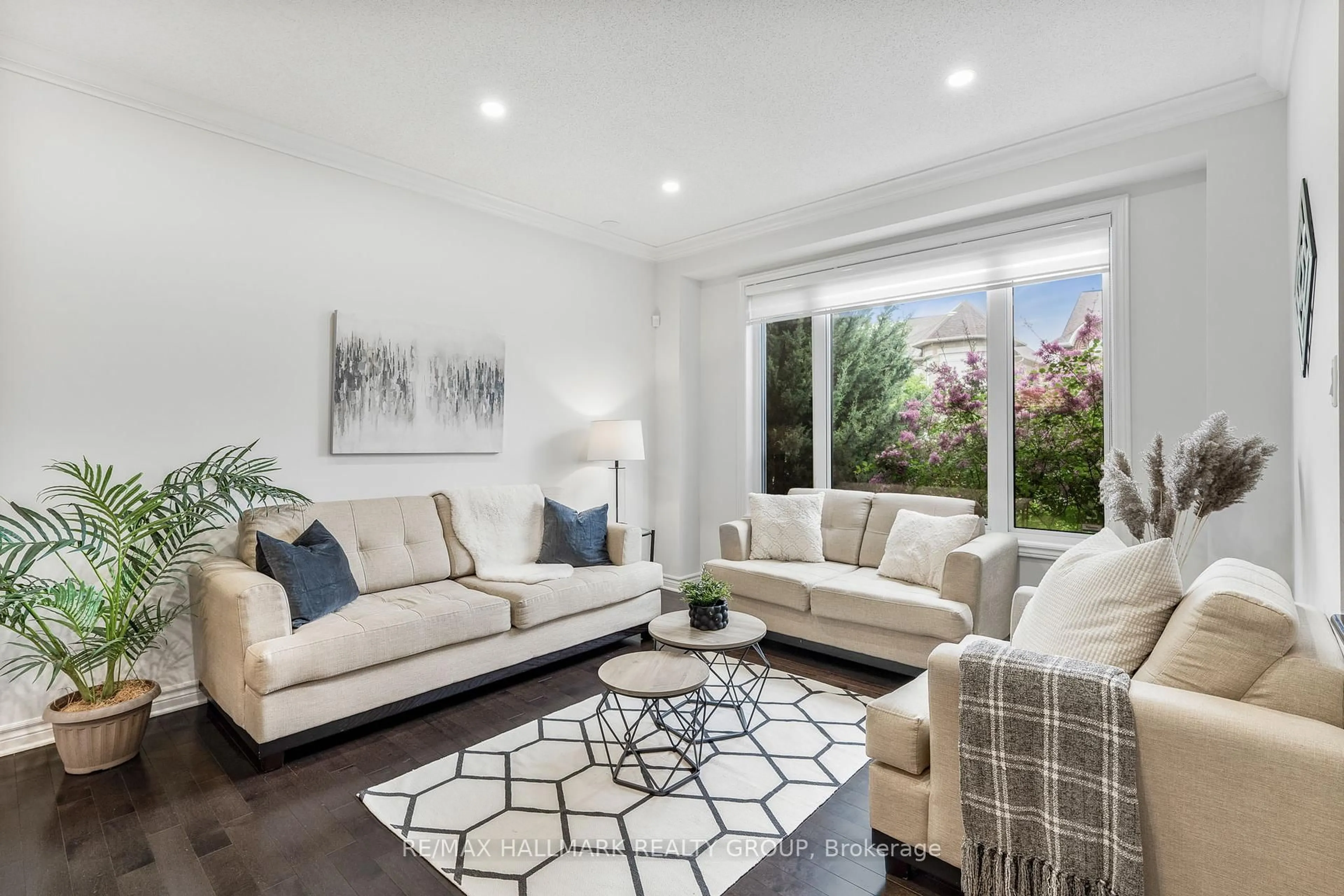Living room with furniture, unknown for 1018 Winterspring Rdge, Ottawa Ontario K4A 0S5