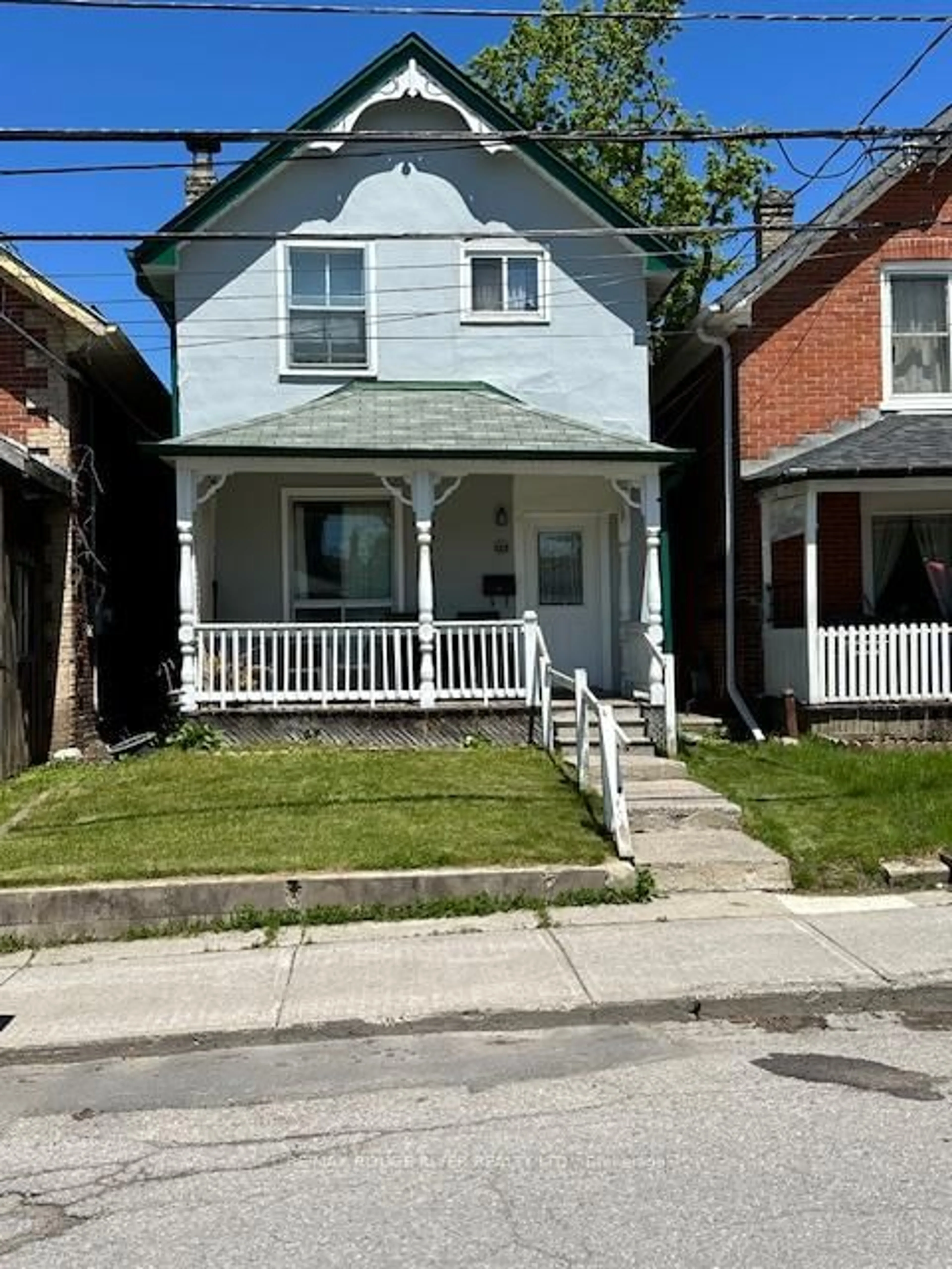 Unknown for 228 London St, Peterborough Central Ontario K9H 2Y9