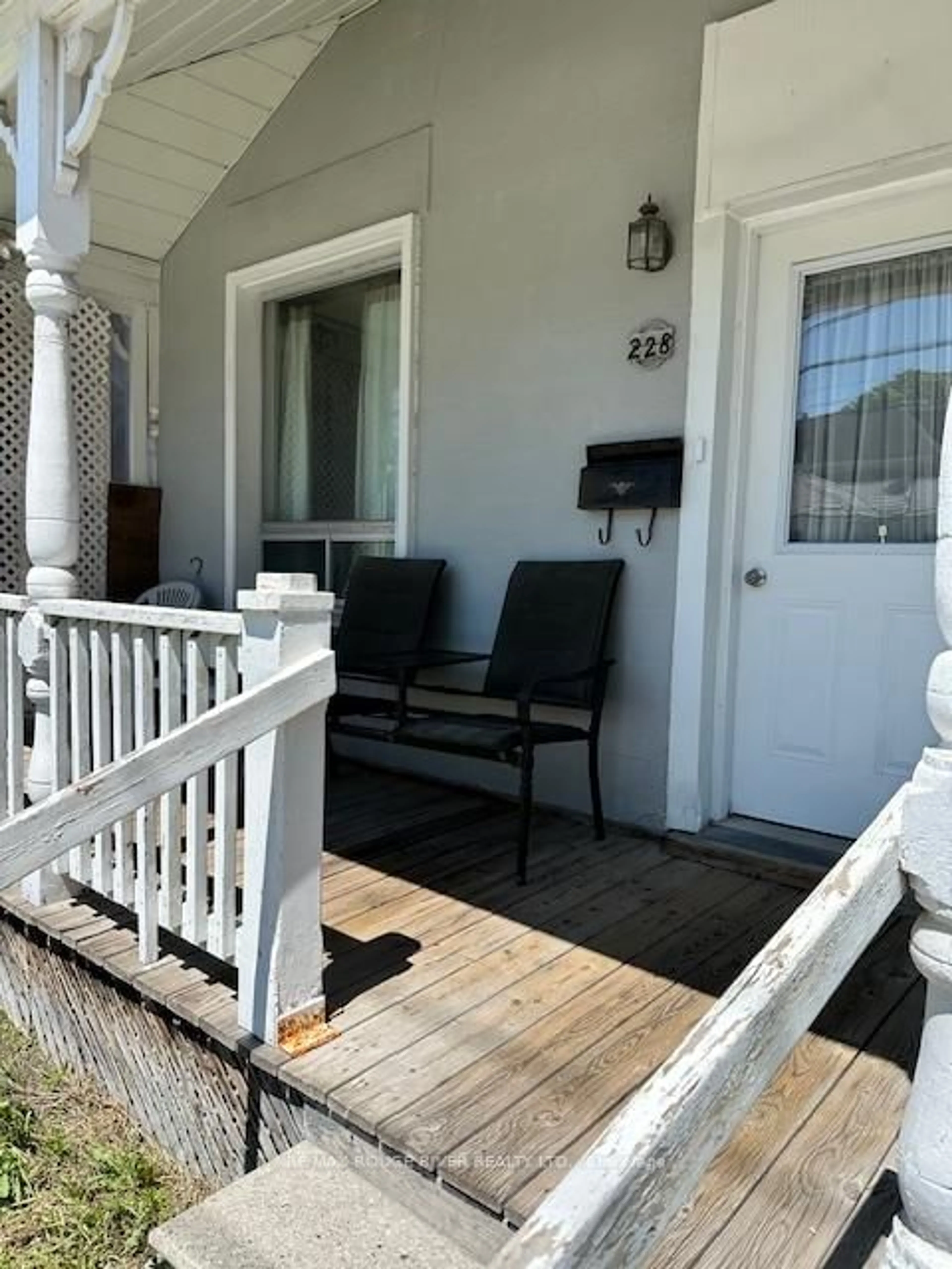 Patio, street for 228 London St, Peterborough Central Ontario K9H 2Y9